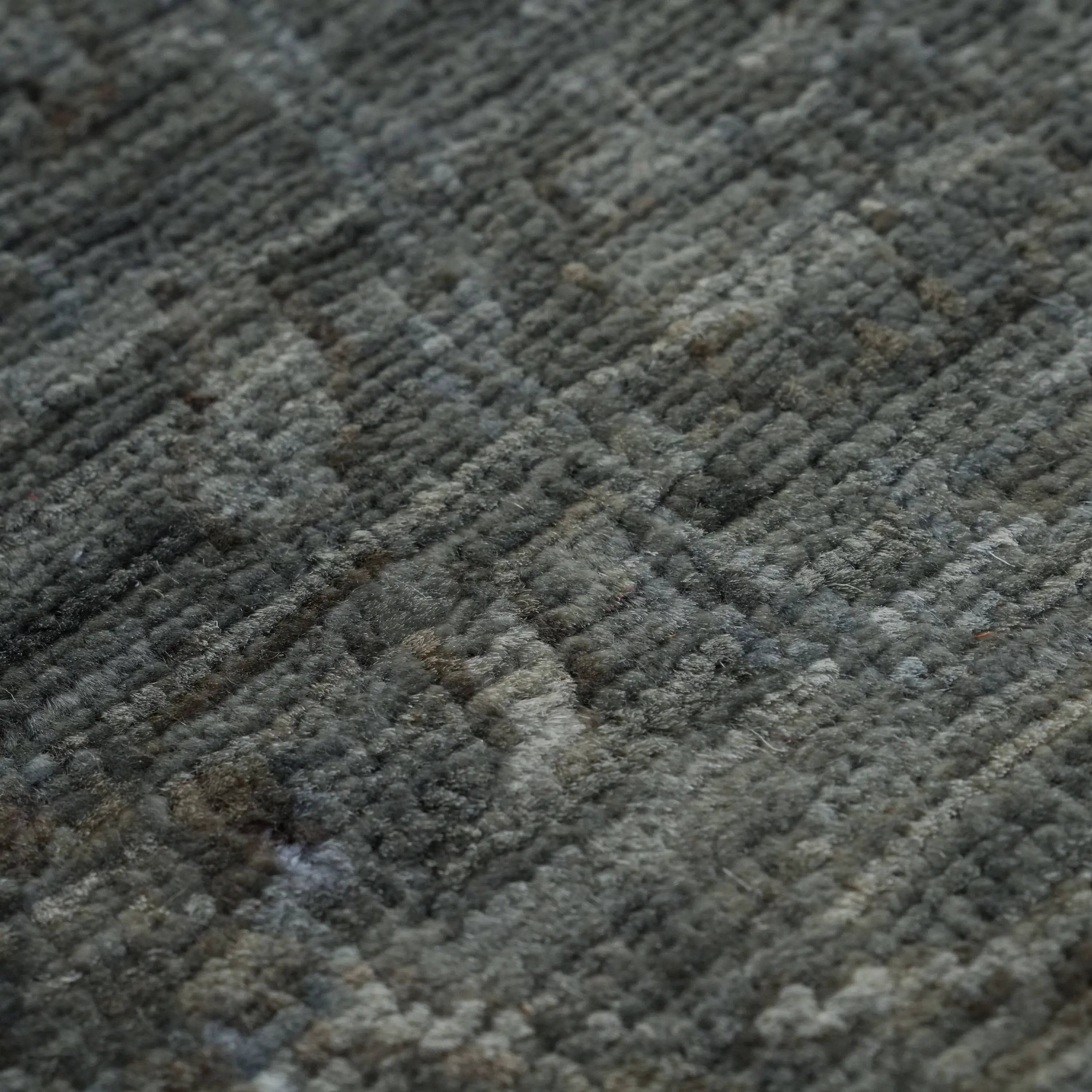 Retro Series Handwoven Vintage Patterned Wool Gray Rug