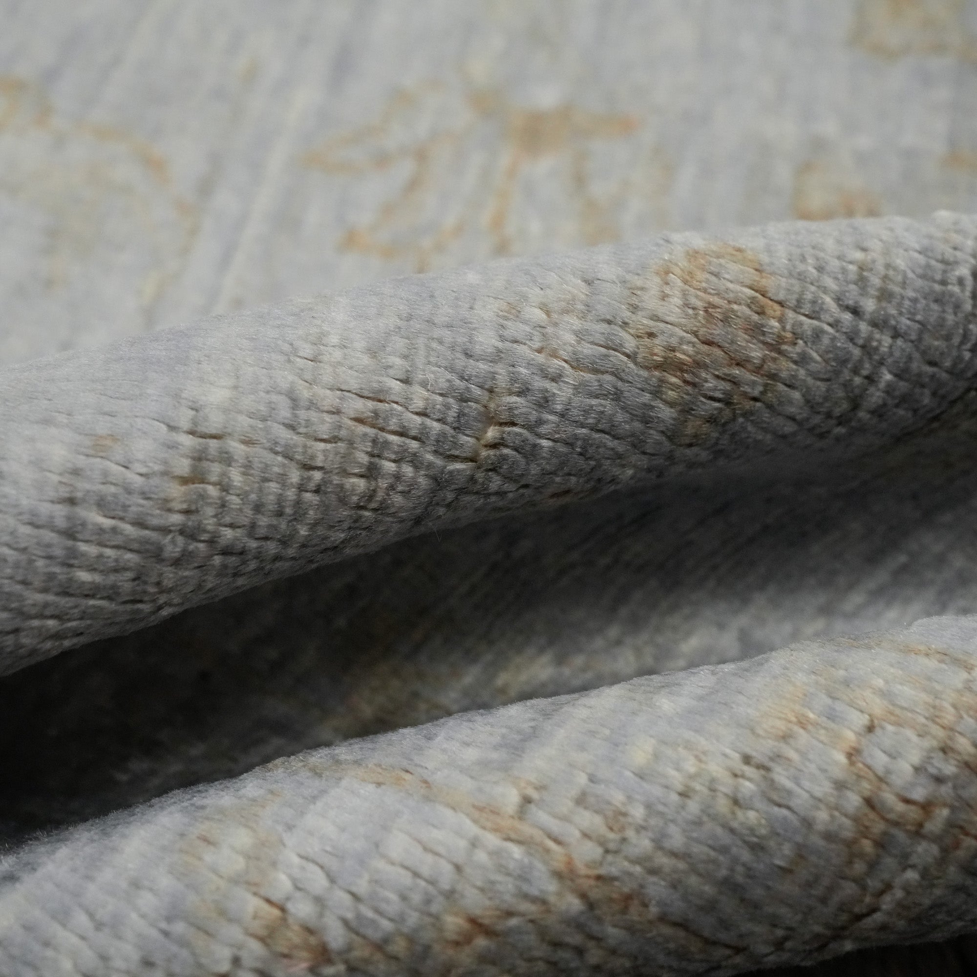 Retro Series Hand-Woven Vintage Patterned Wool Gray Carpet