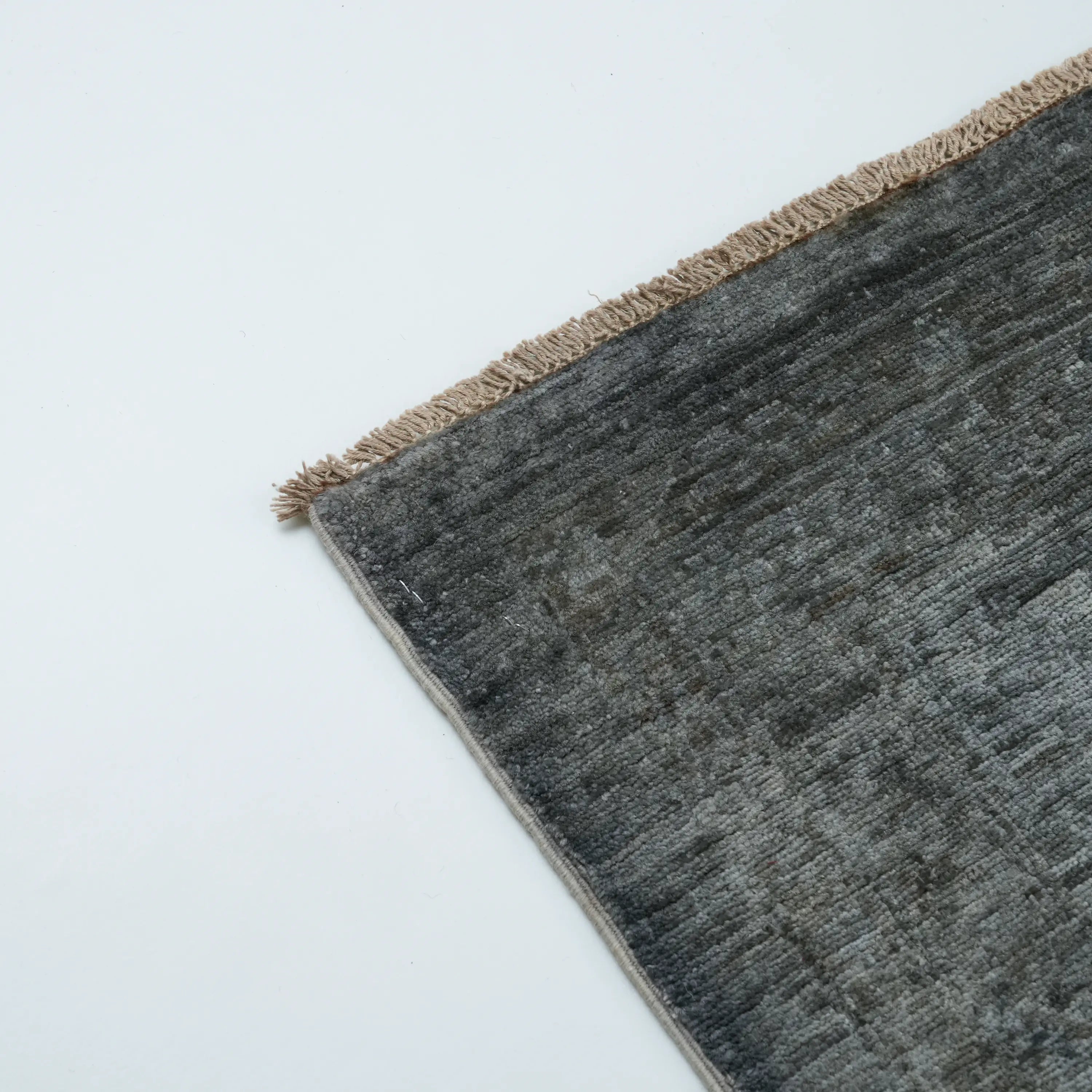 Retro Series Handwoven Vintage Patterned Wool Gray Rug