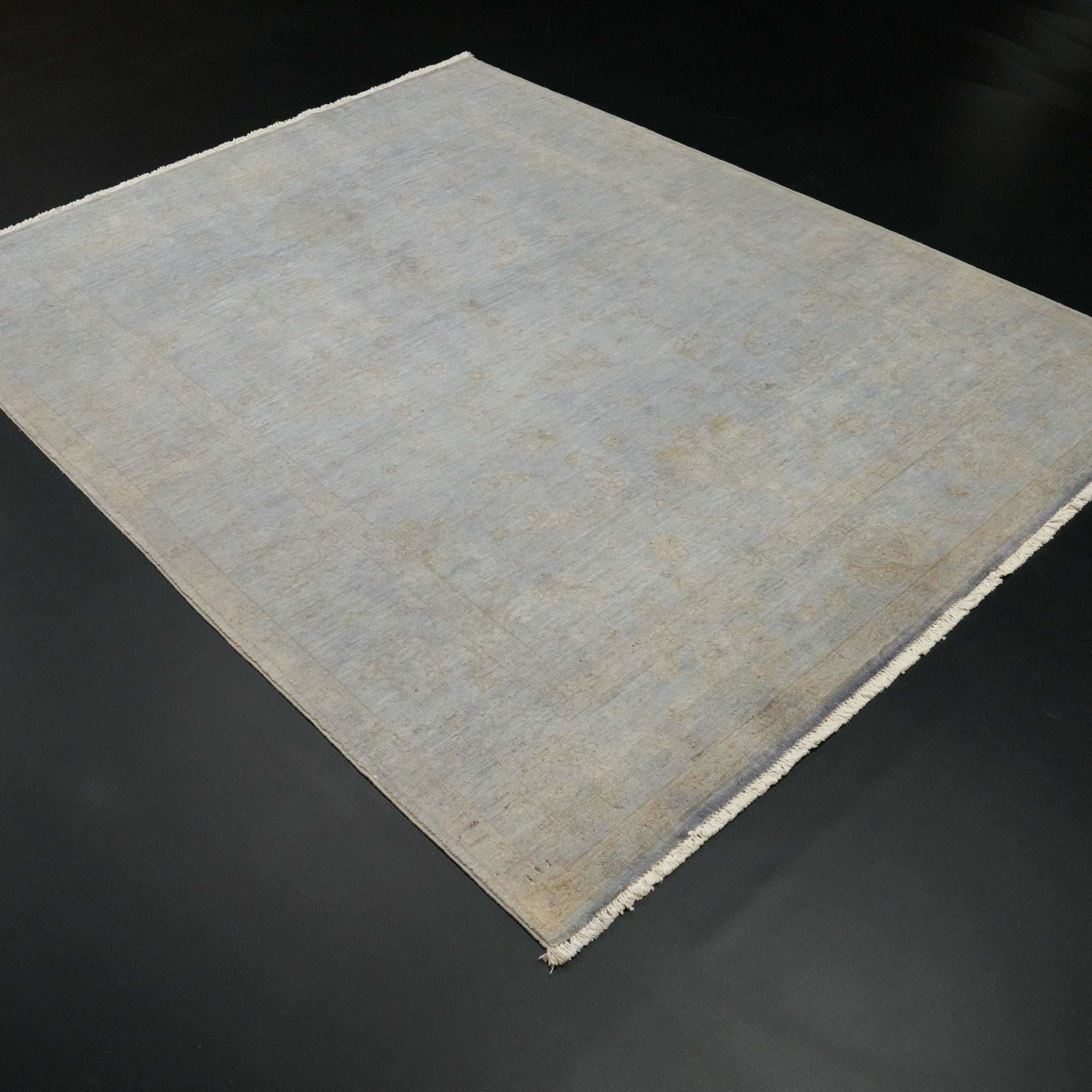 Retro Series Hand-Woven Vintage Patterned Wool Gray Carpet