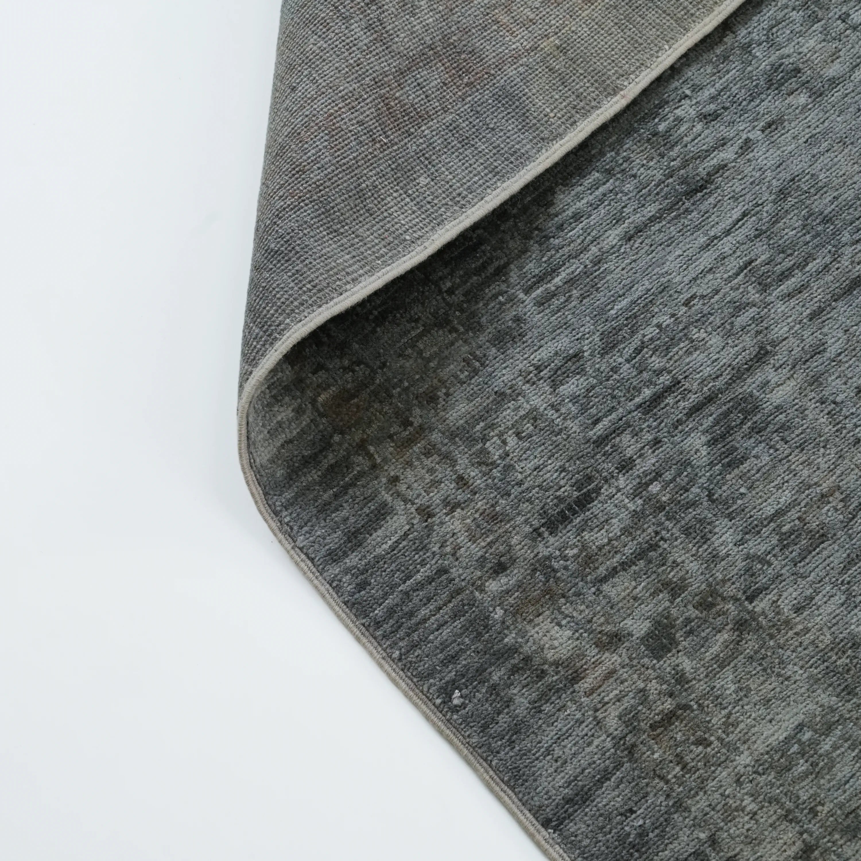 Retro Series Handwoven Vintage Patterned Wool Gray Rug