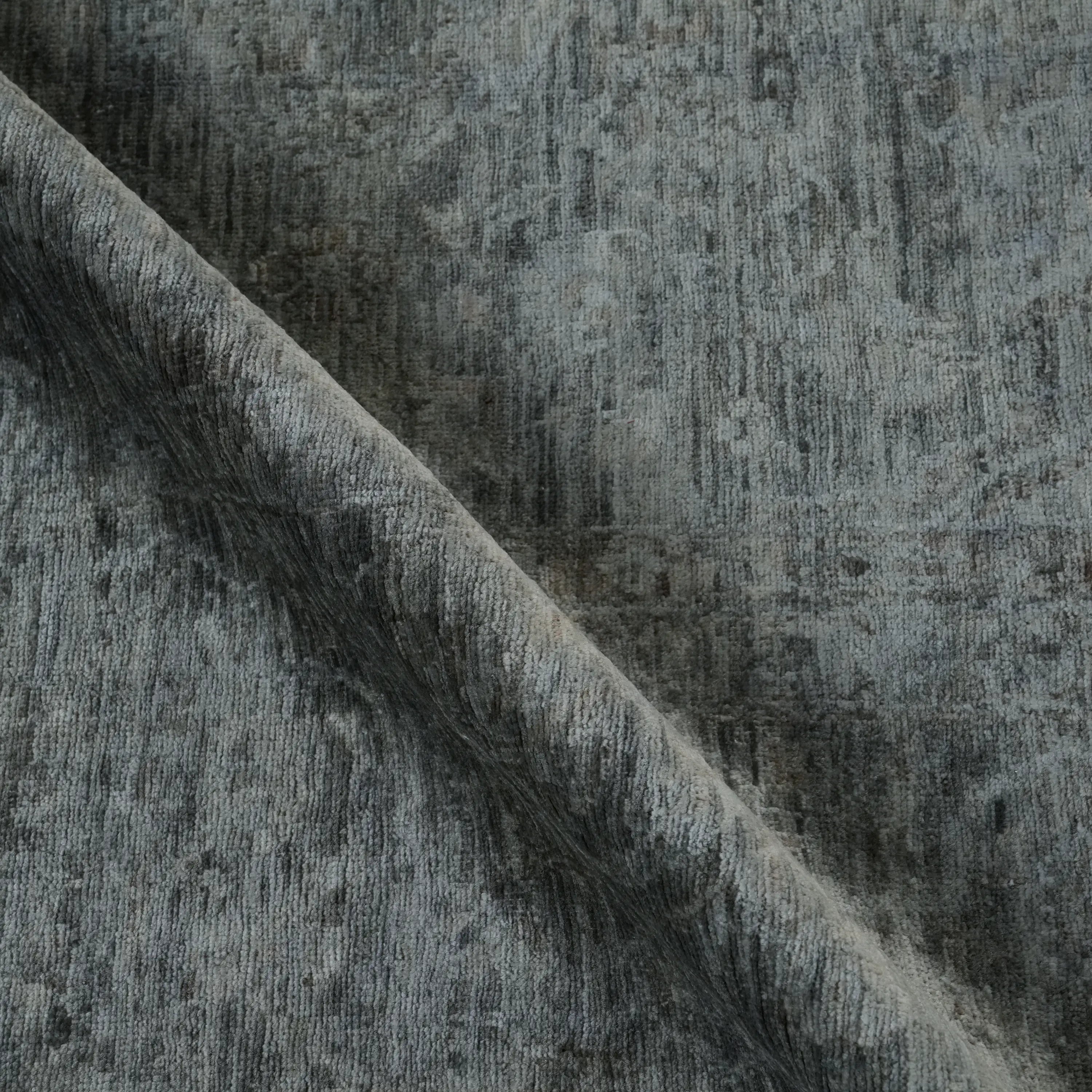 Retro Series Handwoven Vintage Patterned Wool Gray Rug