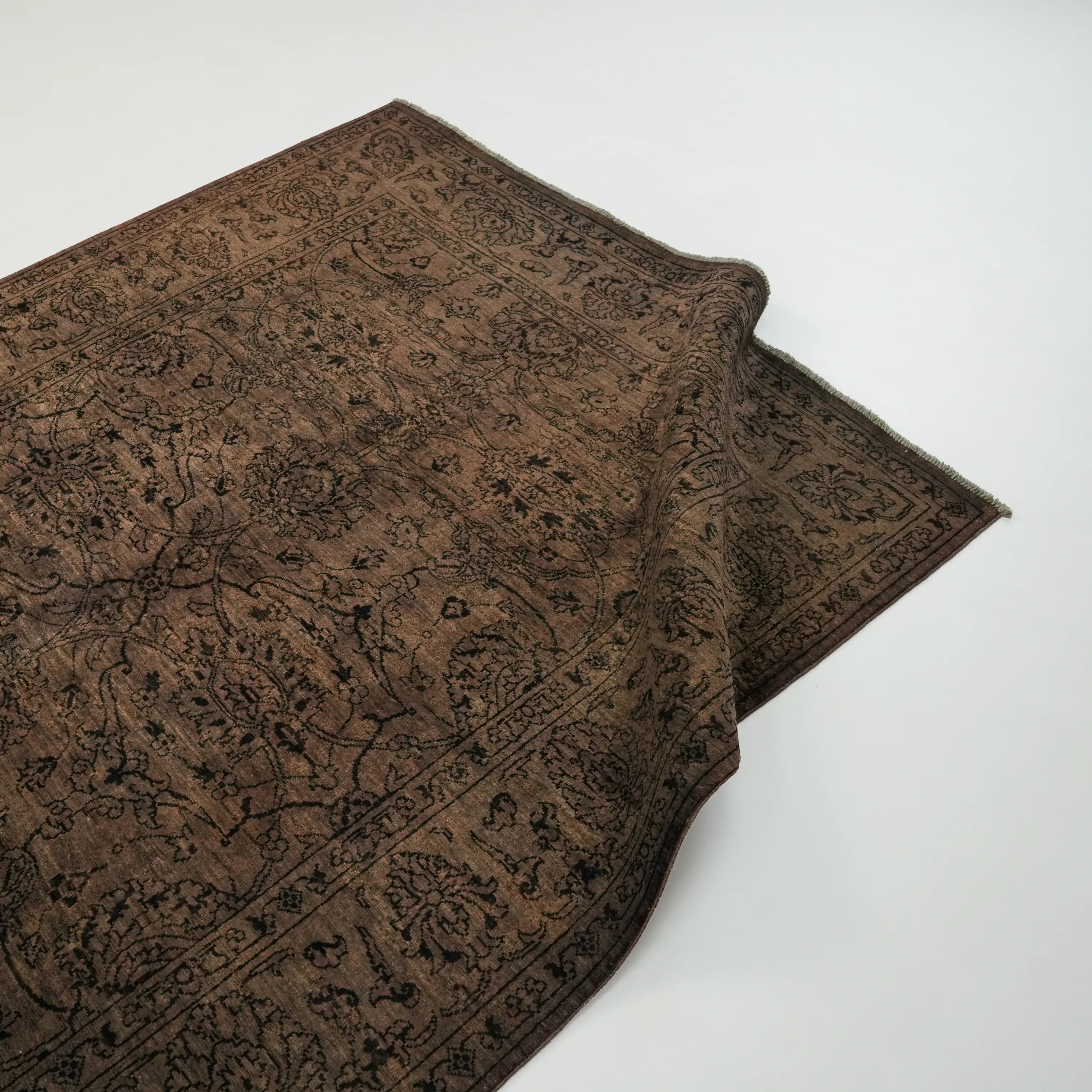 Retro Series Handwoven Vintage Patterned Wool Brown Rug