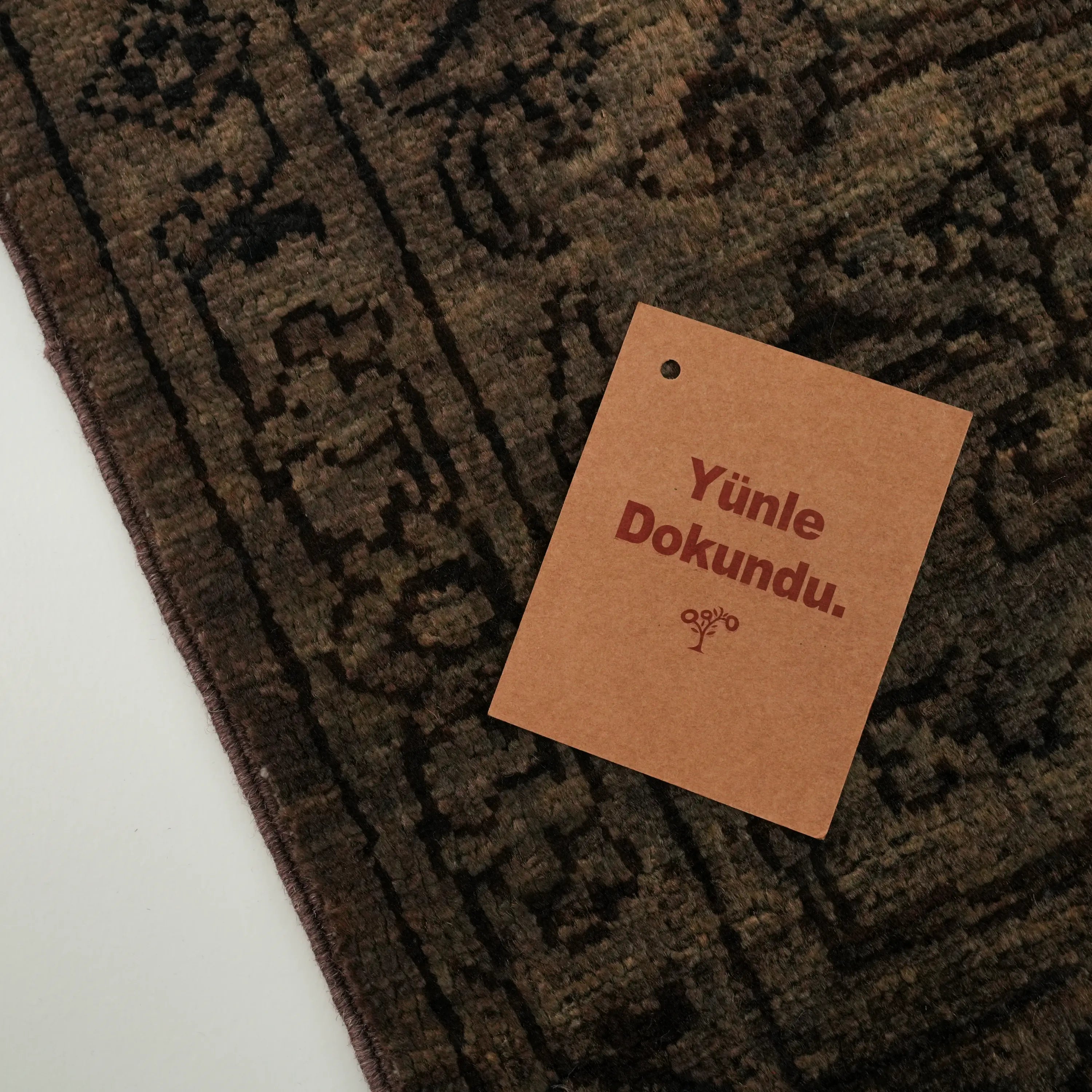 Retro Series Handwoven Vintage Patterned Wool Brown Rug