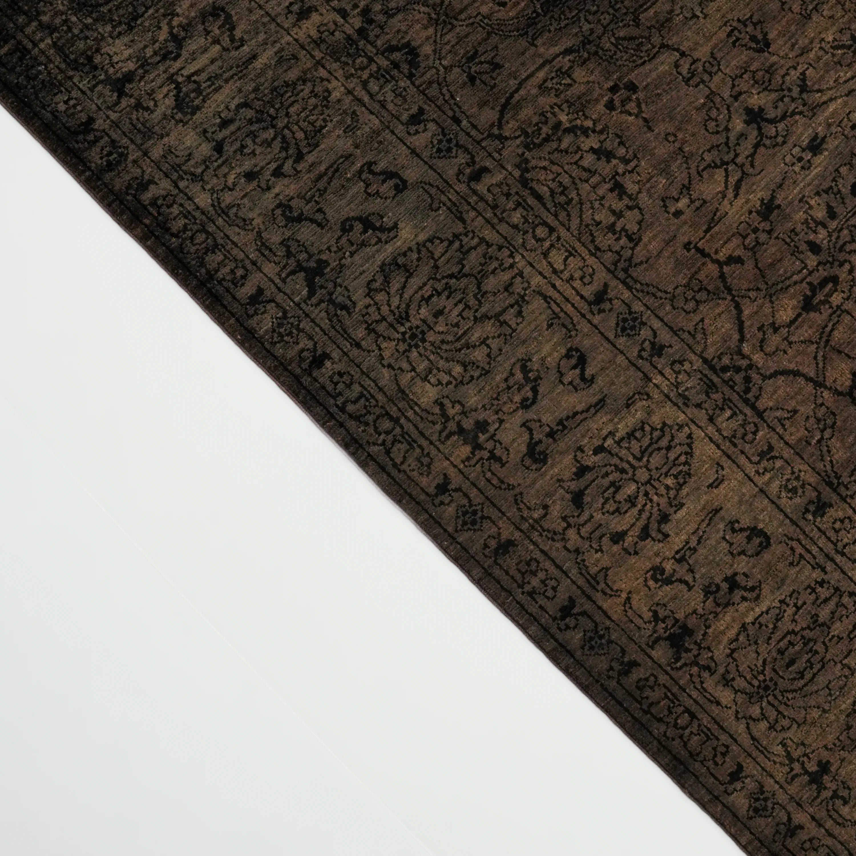 Retro Series Handwoven Vintage Patterned Wool Brown Rug