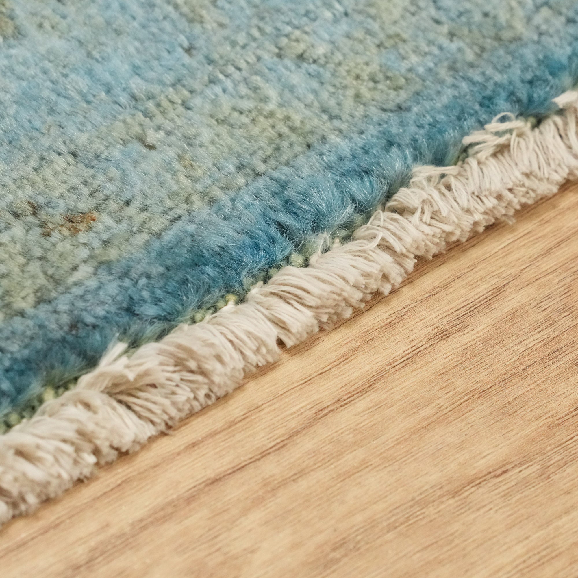 Retro Series Hand Woven Vintage Patterned Wool Blue Carpet