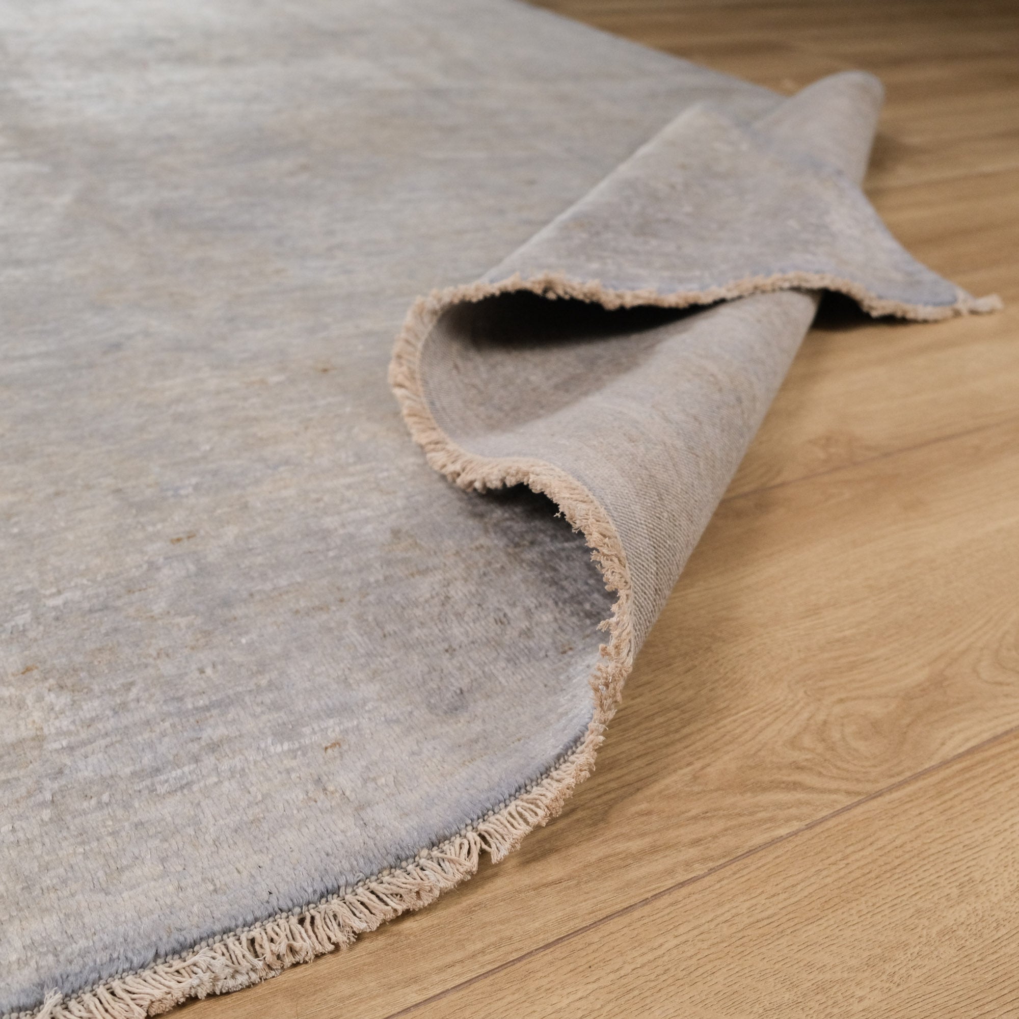 Retro Serisi El Dokuma Vintage Gri Halı