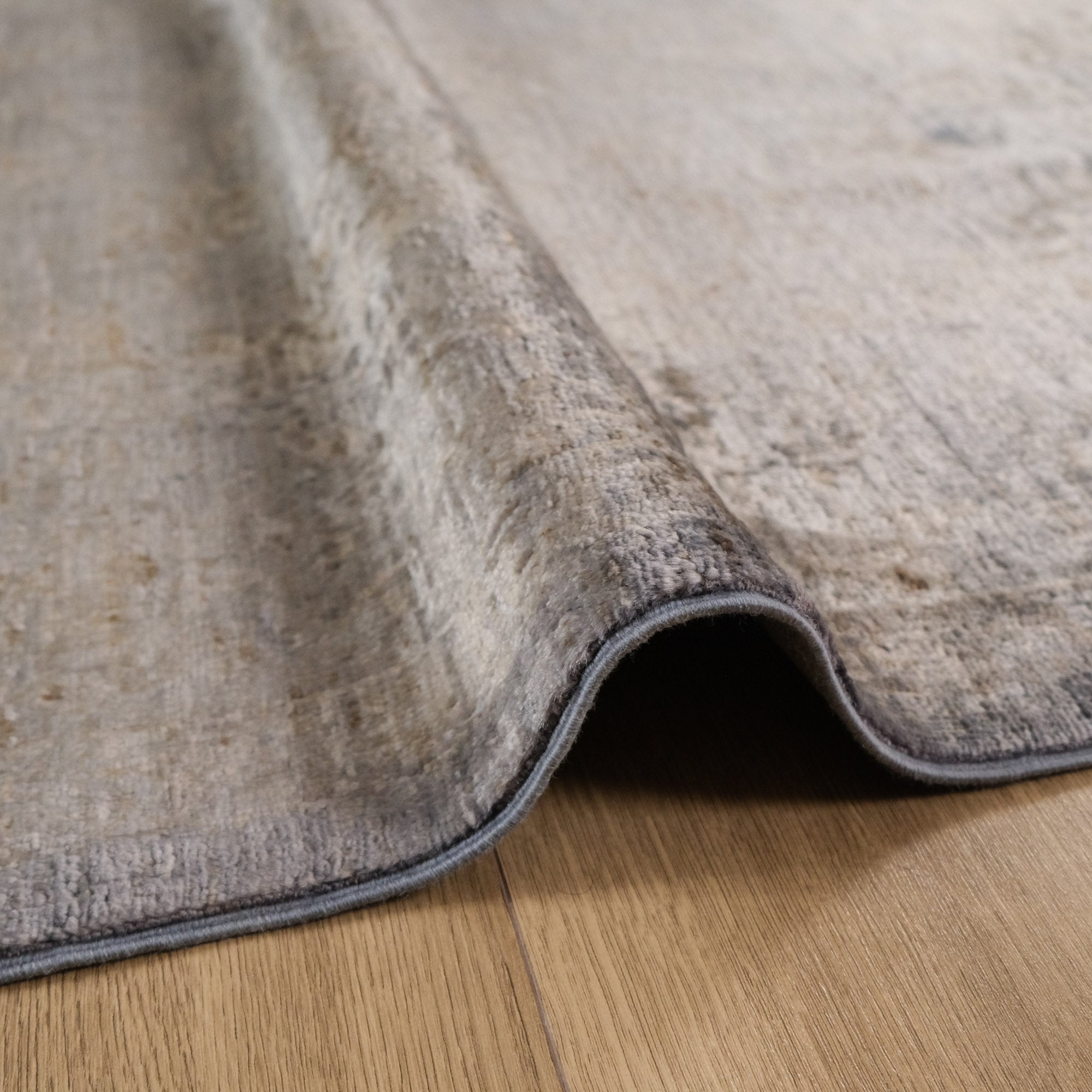 Retro Serisi El Dokuma Vintage Gri Halı