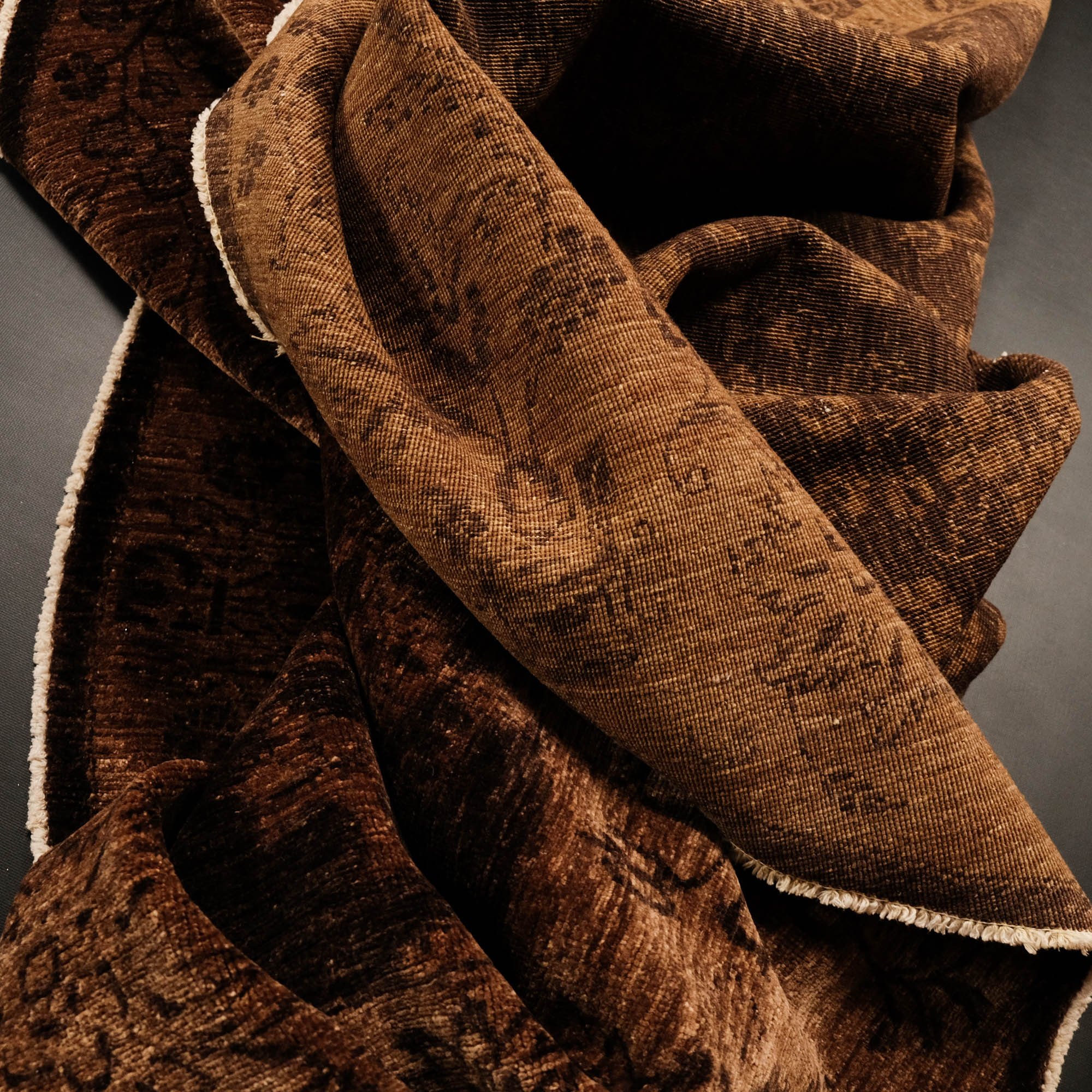 Retro Series Vintage Design Hand Woven Carpet