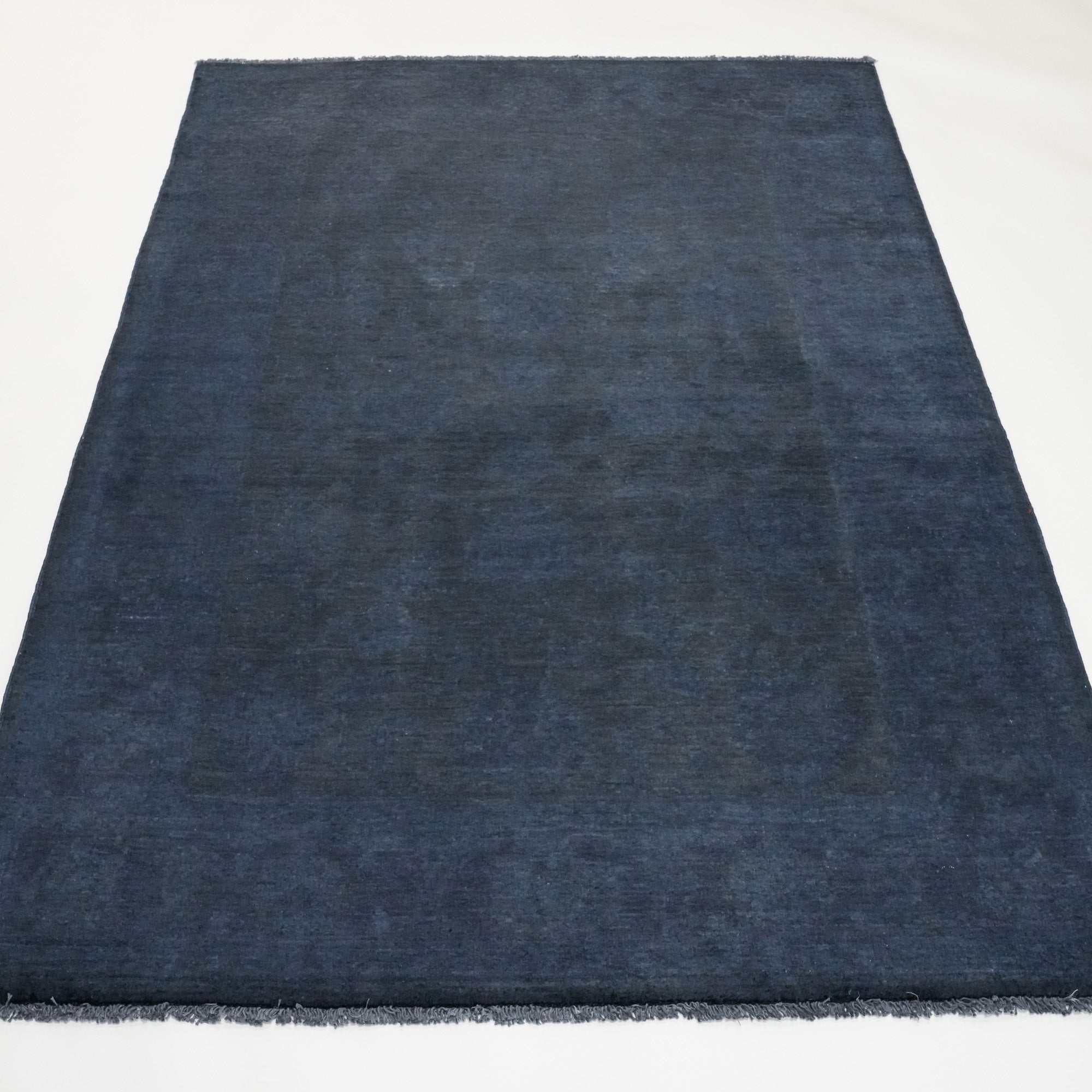 Retro Series Hand-Woven Vintage Patterned Navy Blue Wool Carpet
