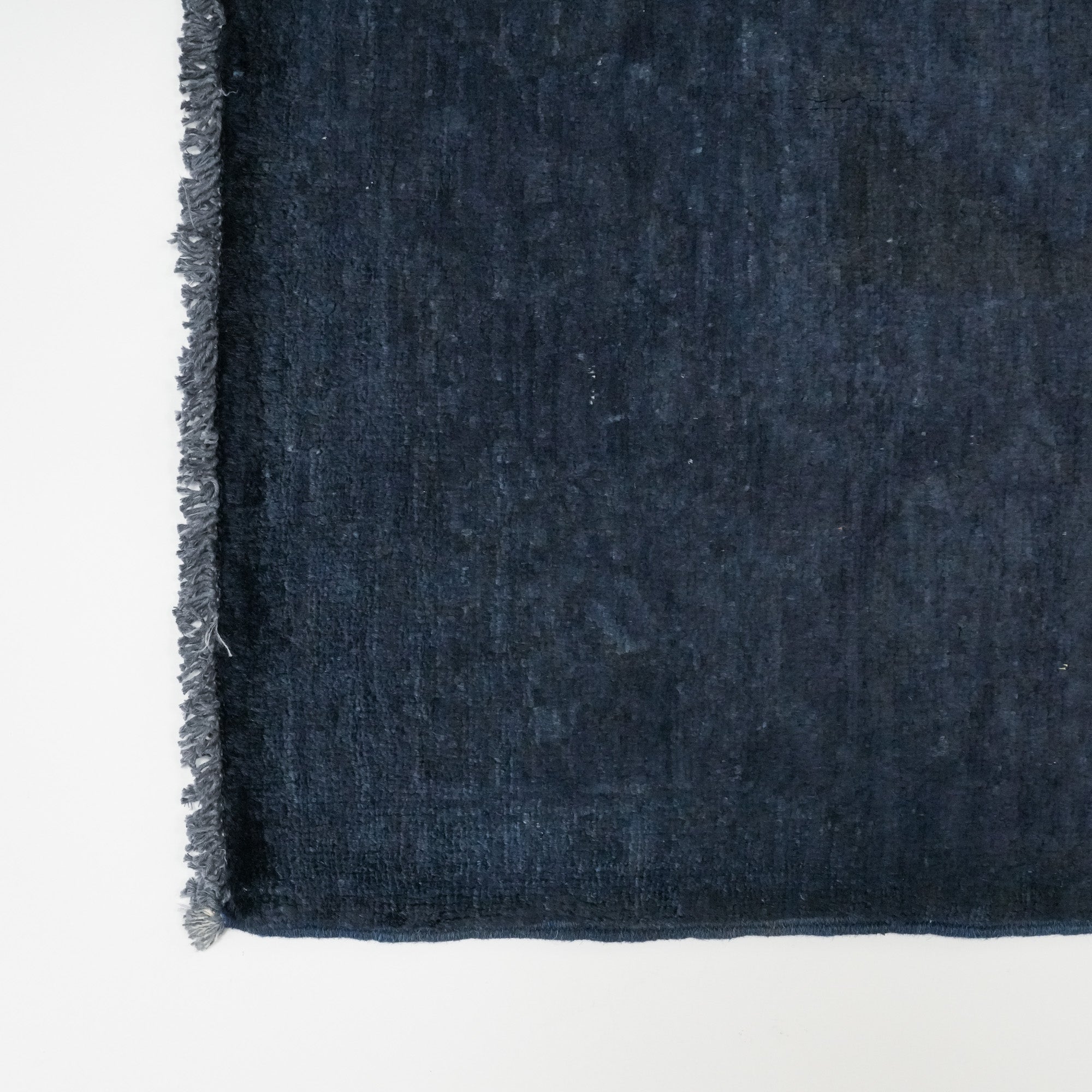 Retro Serisi El Dokuma Vintage Desenli Lacivert Yün Halı