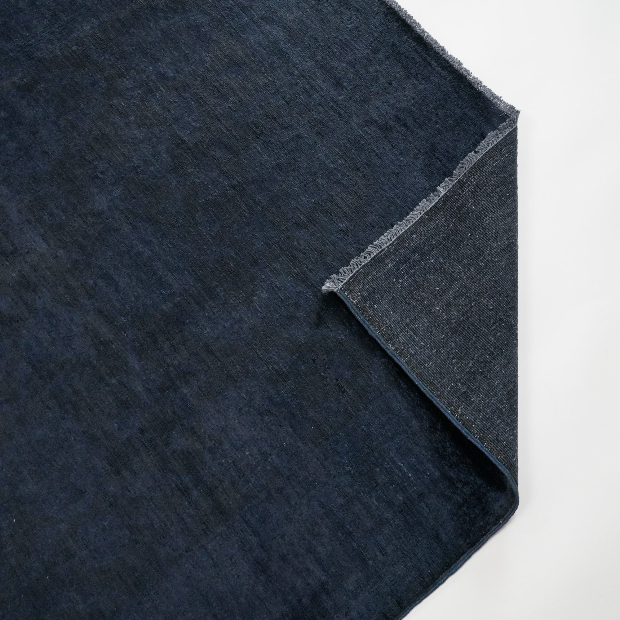 Retro Serisi El Dokuma Vintage Desenli Lacivert Yün Halı