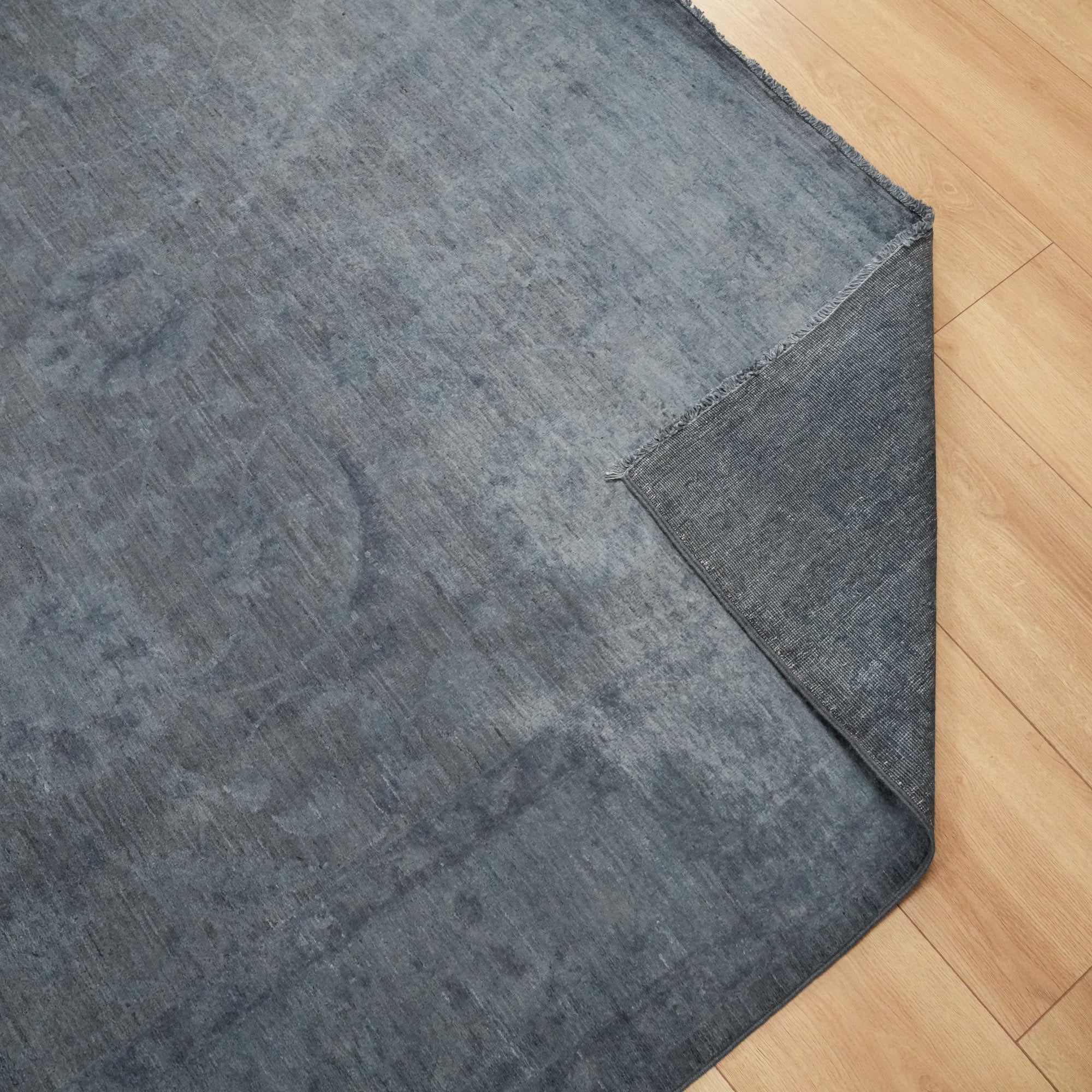 Retro Series Vintage Patterned Gray Wool Carpet
