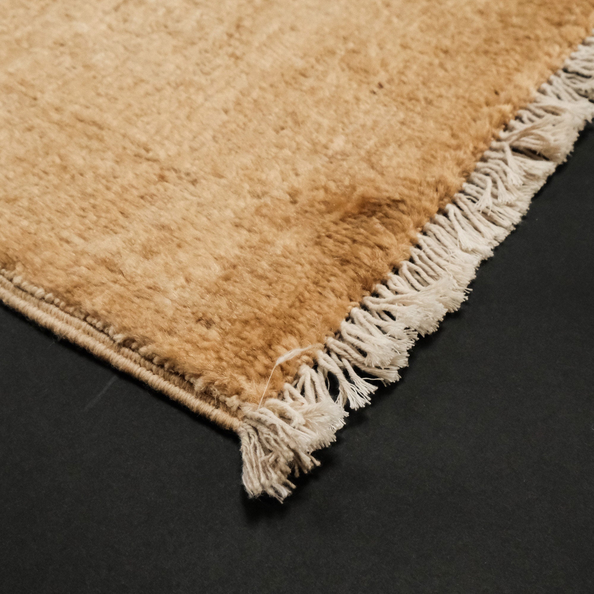 Retro Series Vintage Hand Woven Yellow Carpet