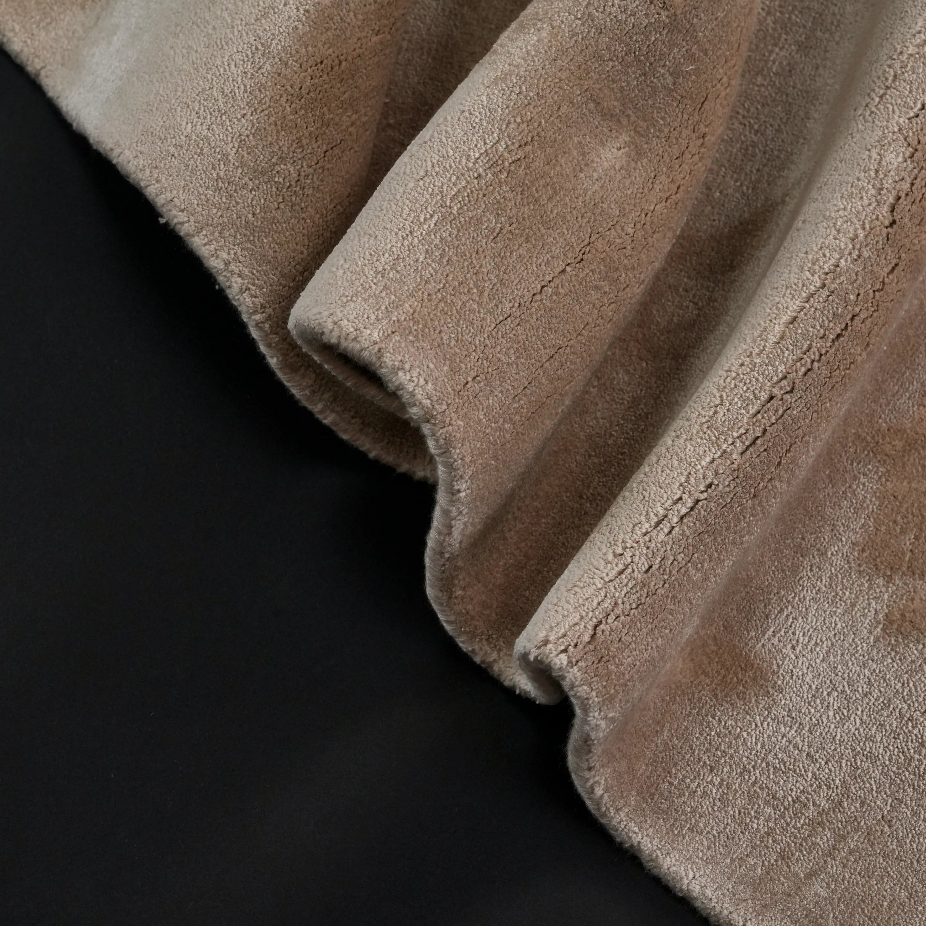 Plain Patterned Beige Viscose Loom Woven Rug