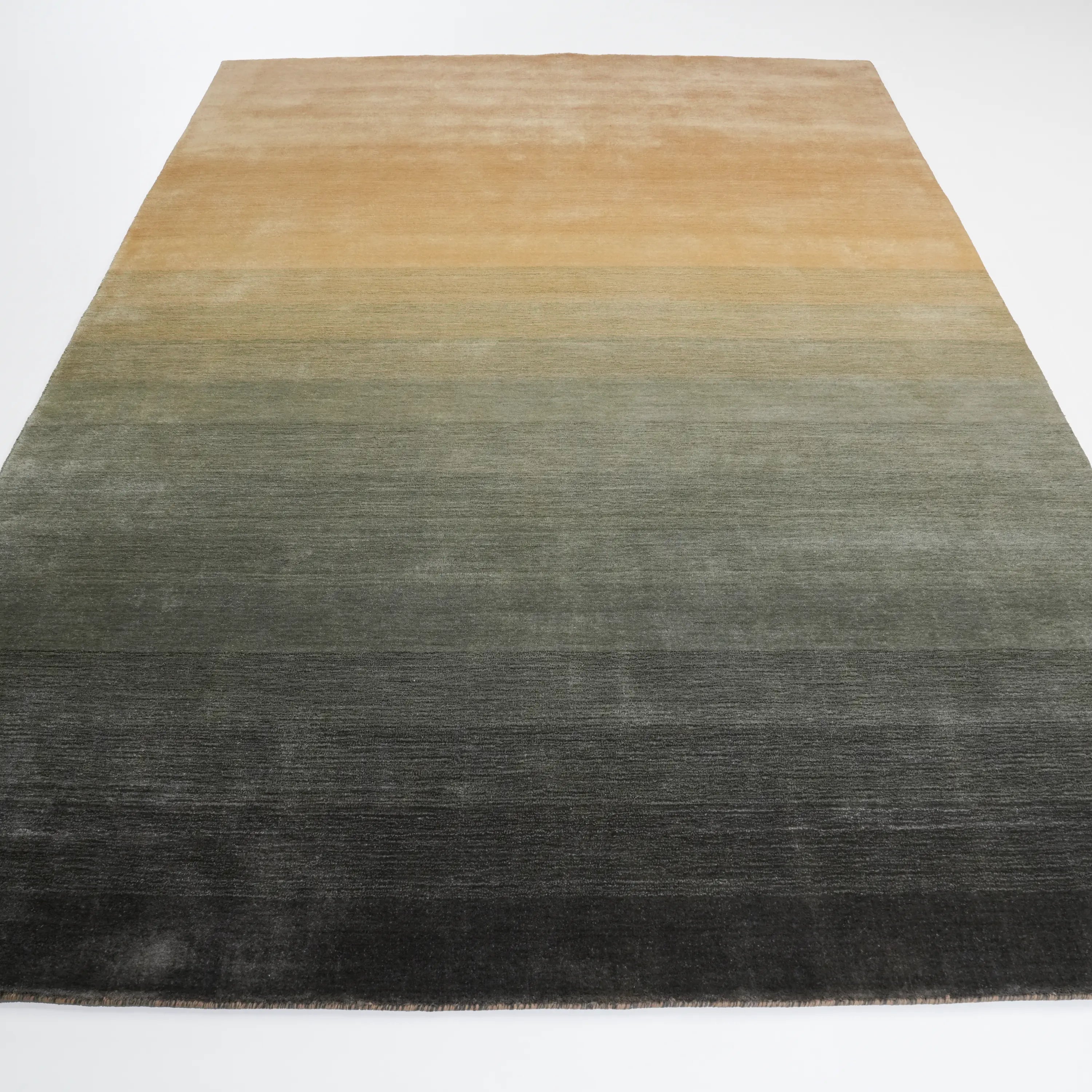 Sade Desenli Bej Yün Tezgah Dokuma Halı