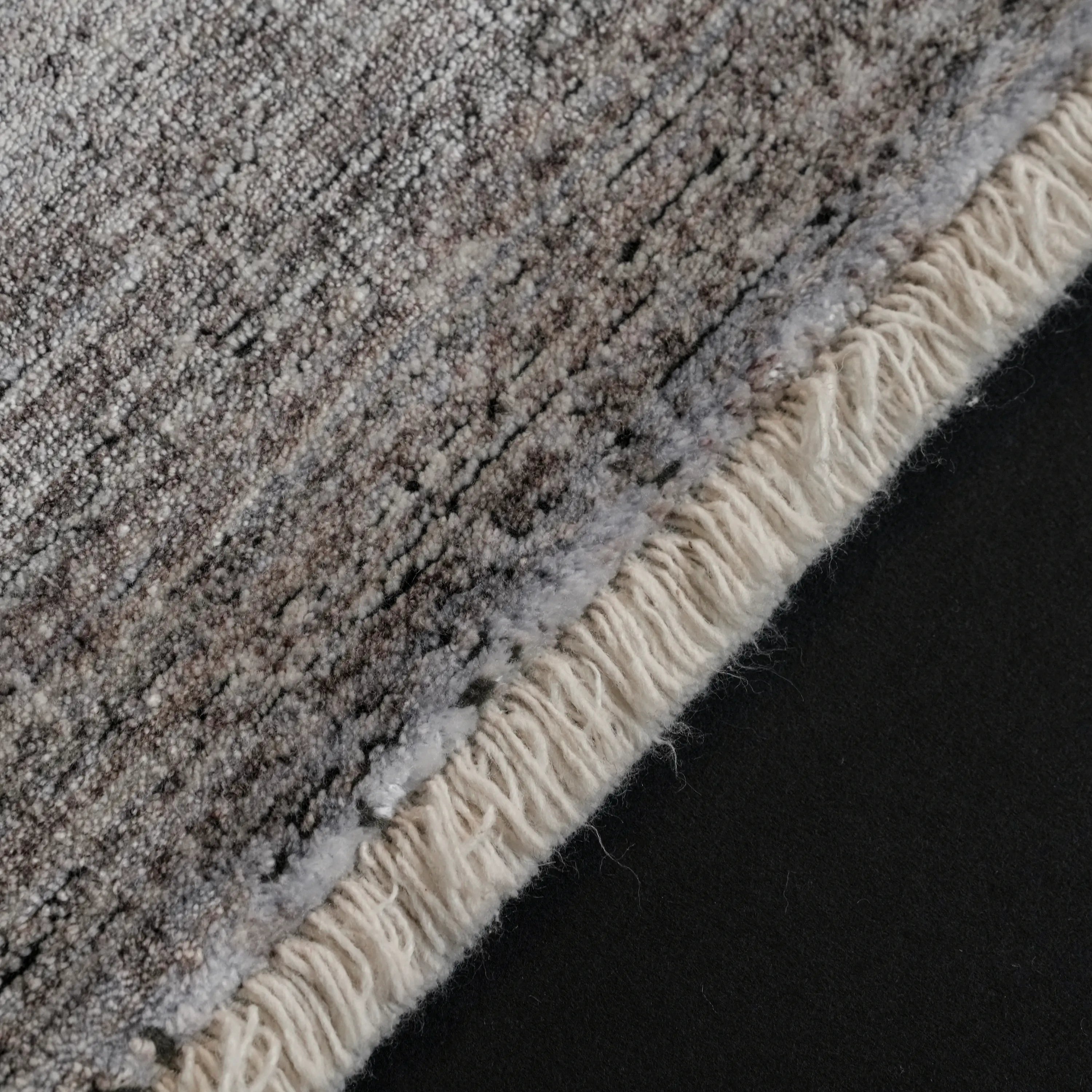 Simple Patterned Gray Viscose Rug