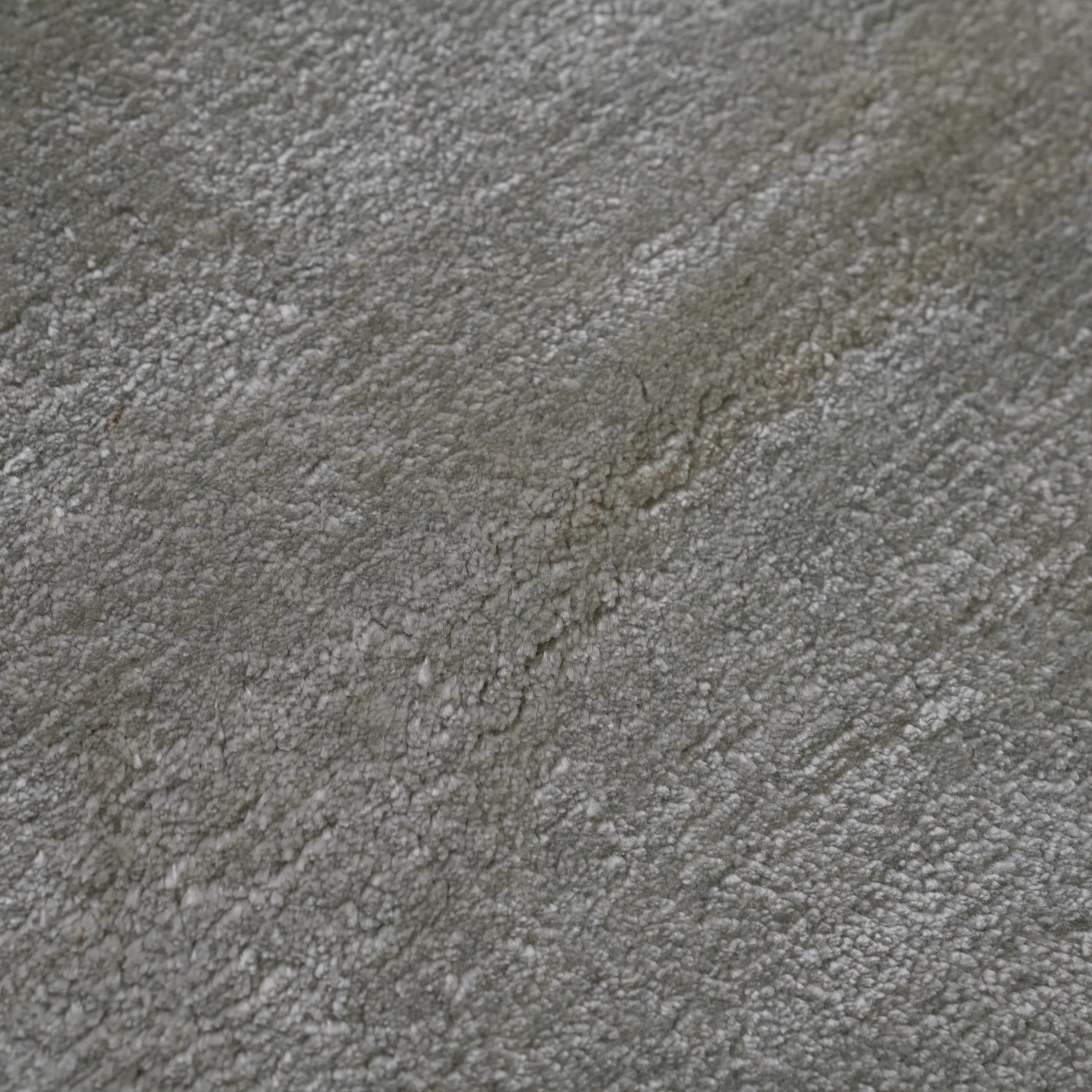 Plain Patterned Grey Viscose Loom Woven Rug