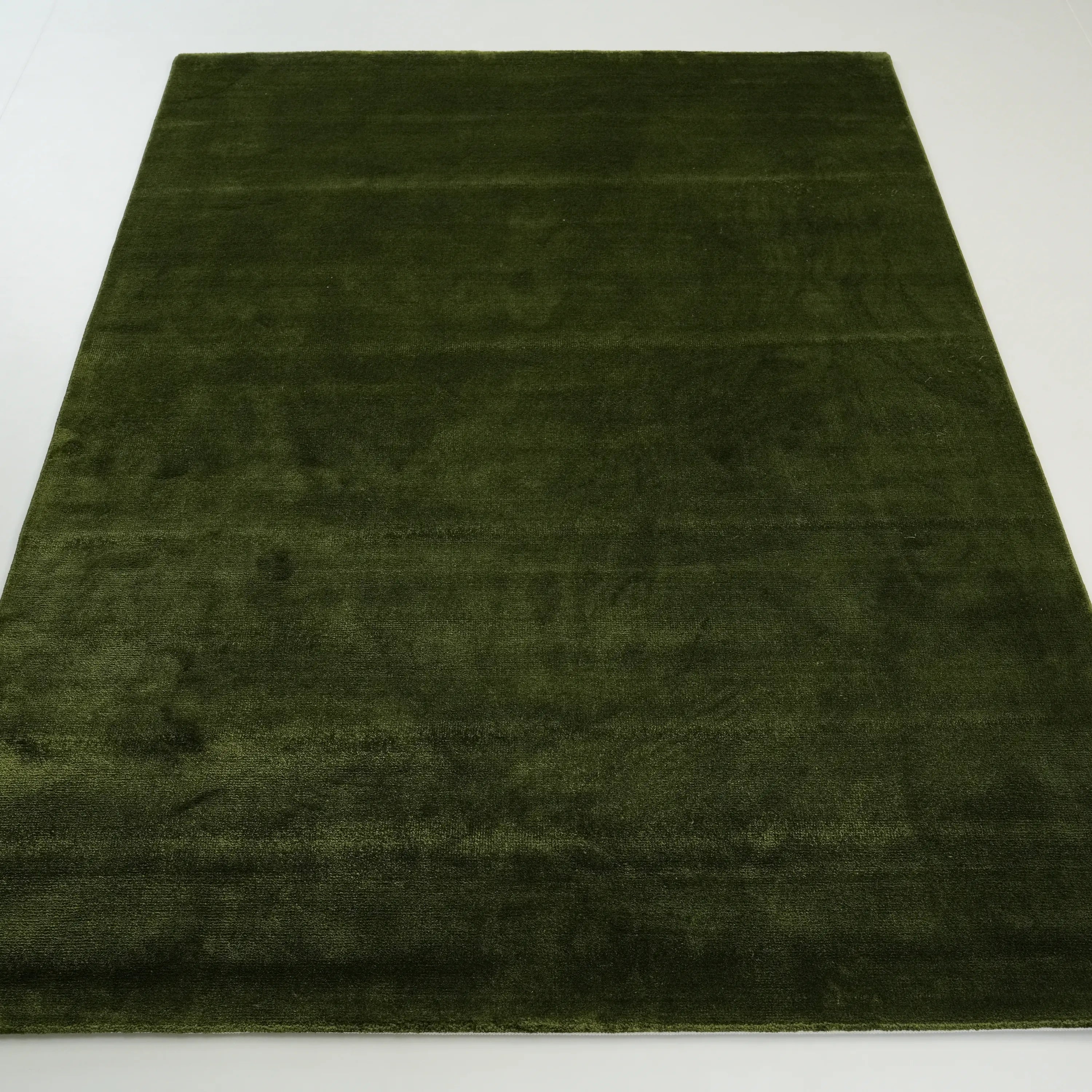 Plain Patterned Green Viscose Rug
