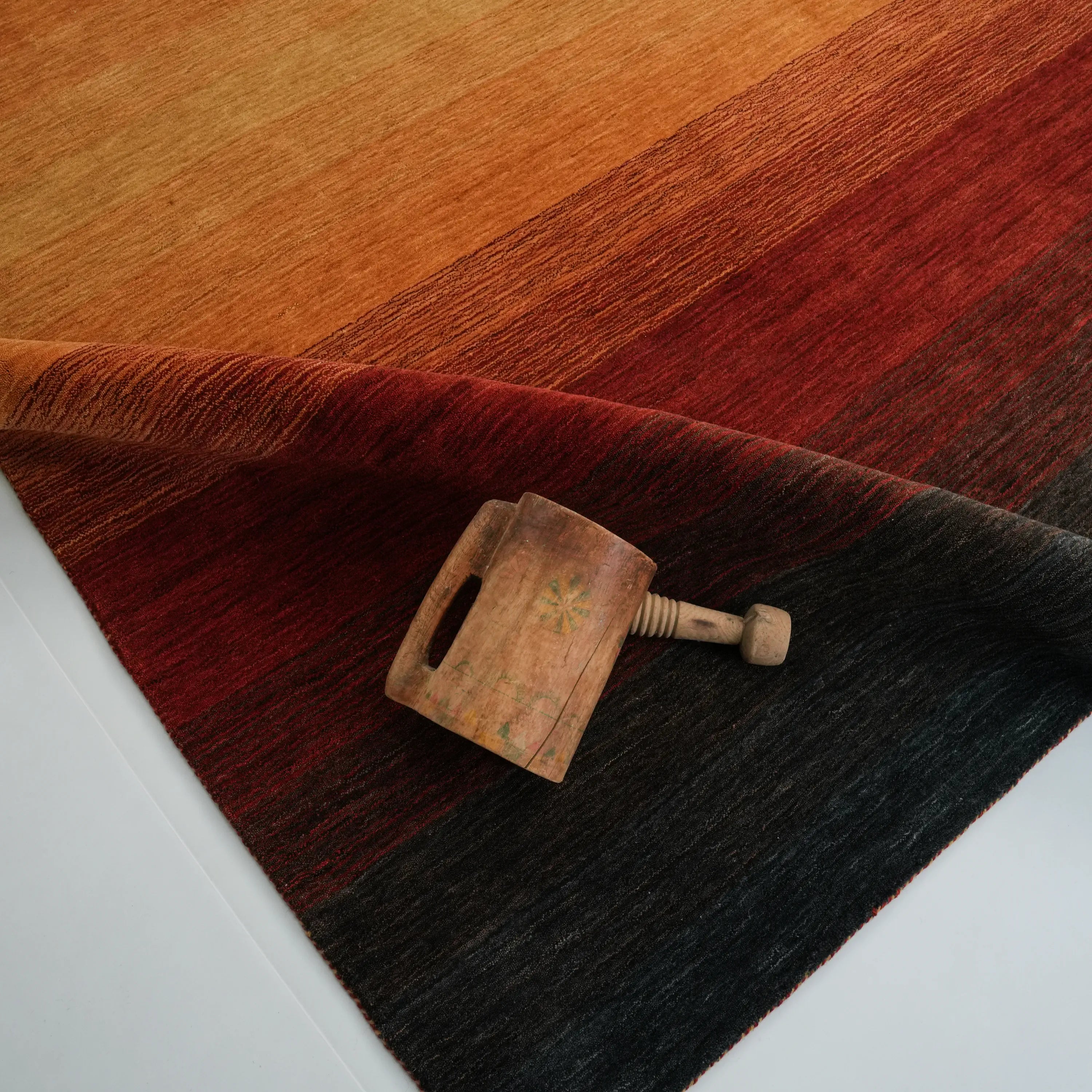 Plain Patterned Wool Terra Loom Woven Rug