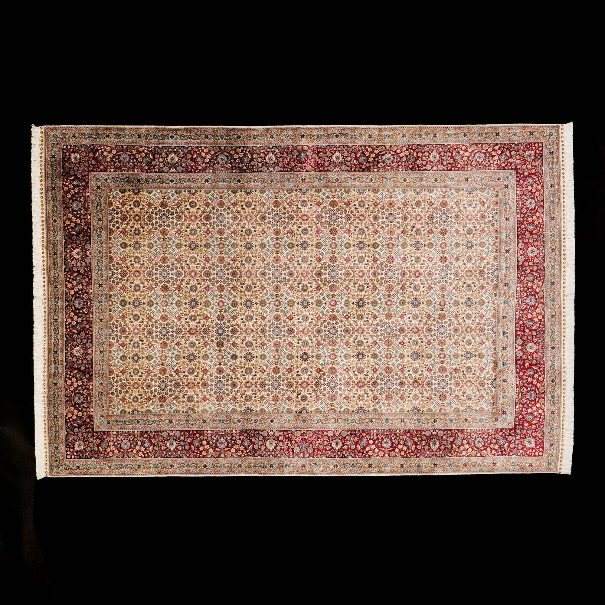 Saf İpek El Dokuma Hereke Desenli Klasik Halı