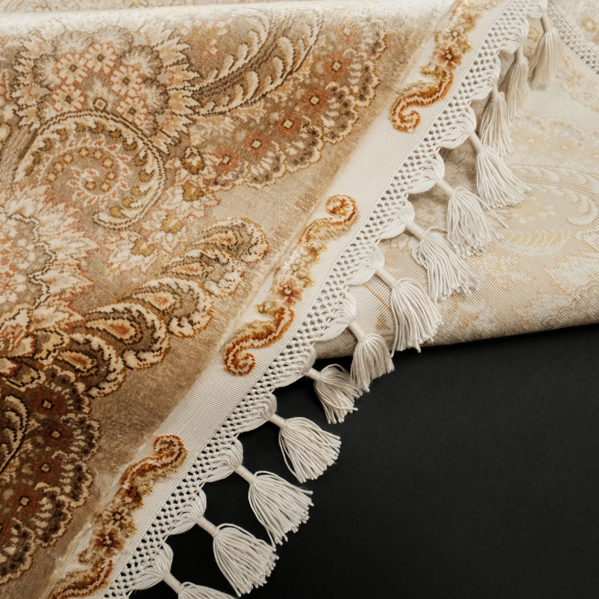 Saf İpek El Dokuma Şal Desenli Modern Klasik Halı