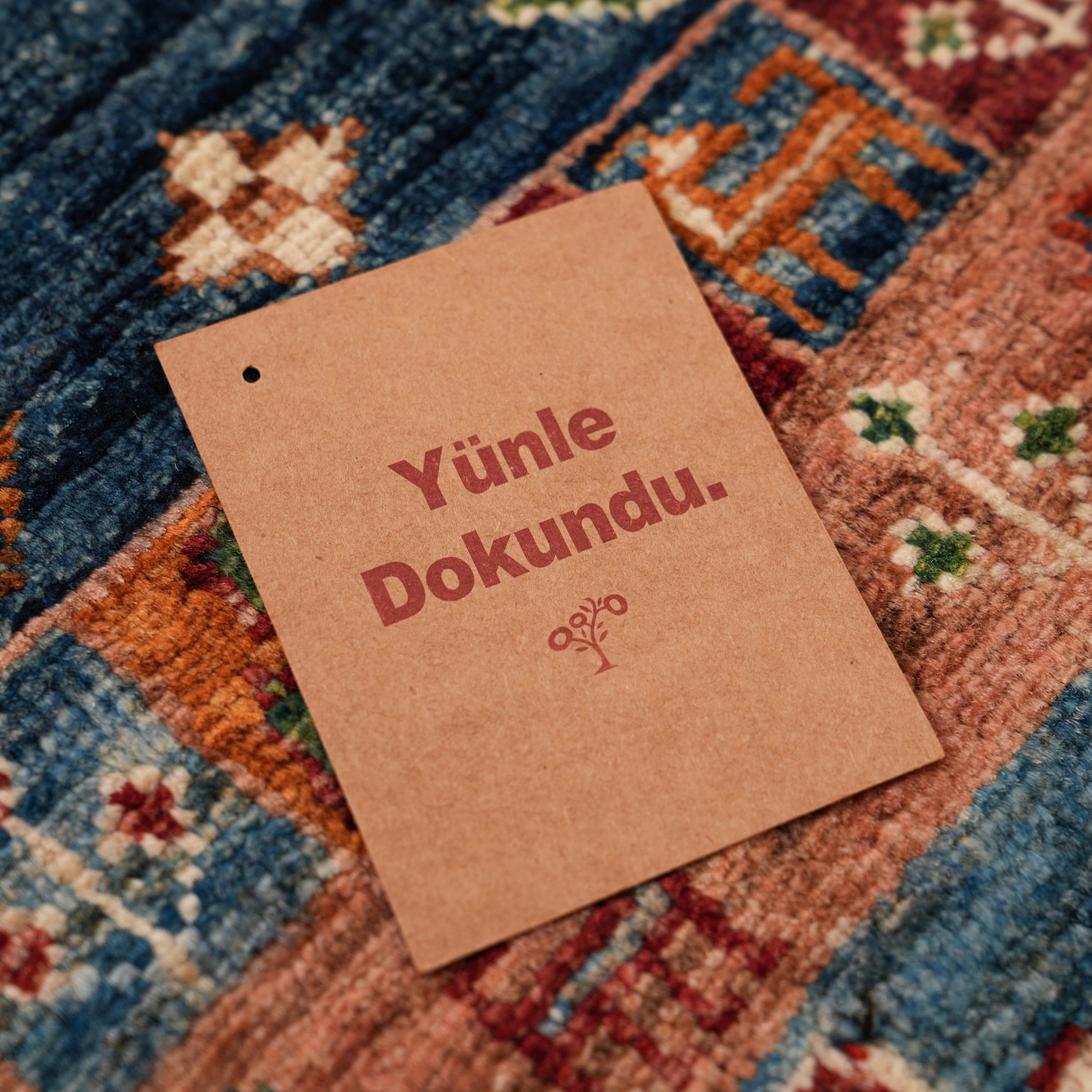 Şahzade Serisi El Dokuma Anadolu Desenli Rengarenk Yün Halı