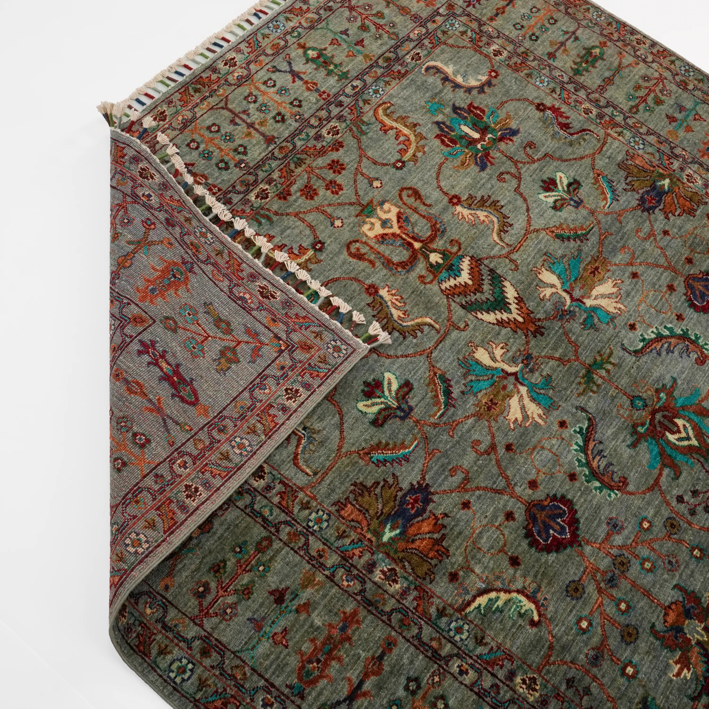 Şahzade Serisi El Dokuma Uşak Desenli Gri Yün Halı