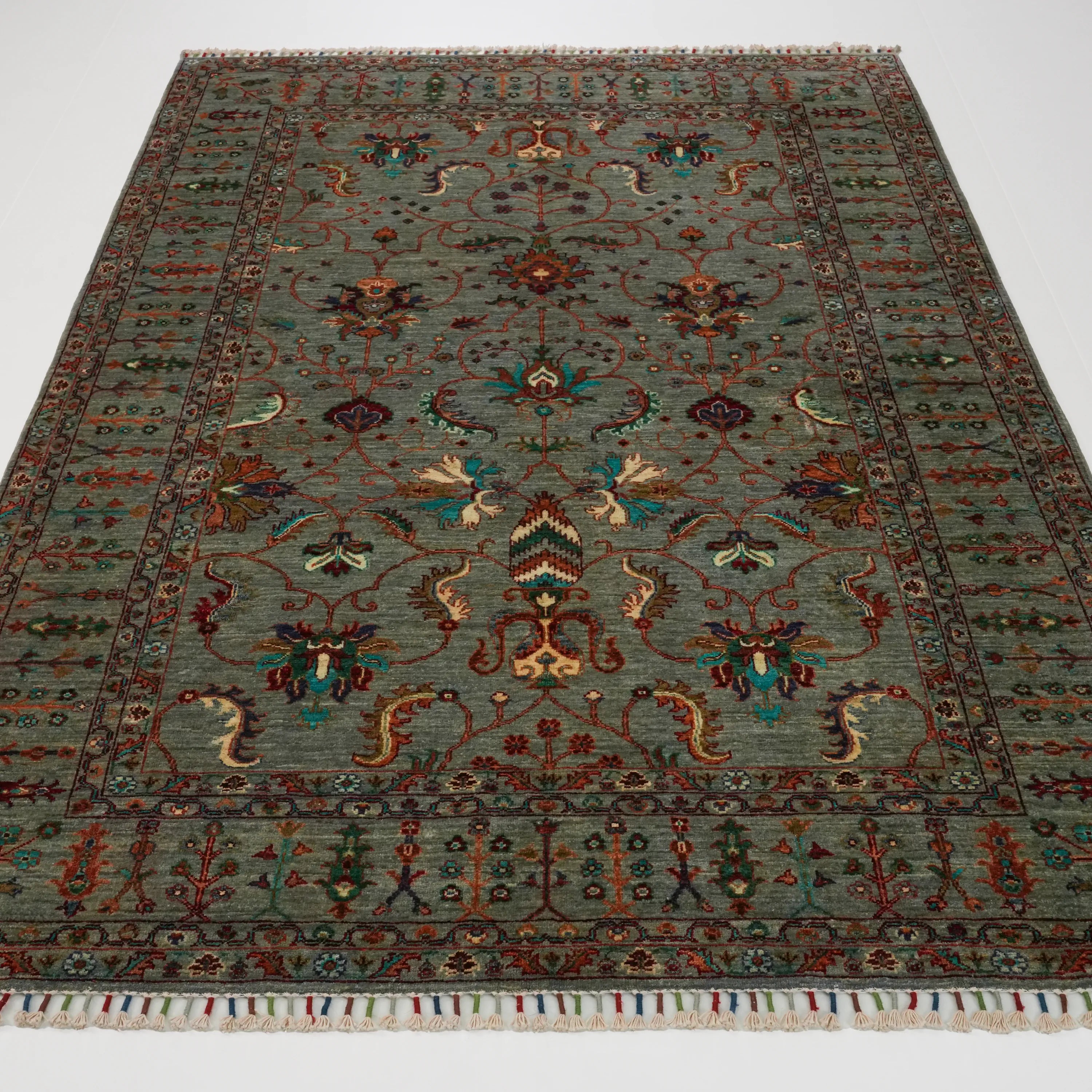 Şahzade Serisi El Dokuma Uşak Desenli Gri Yün Halı