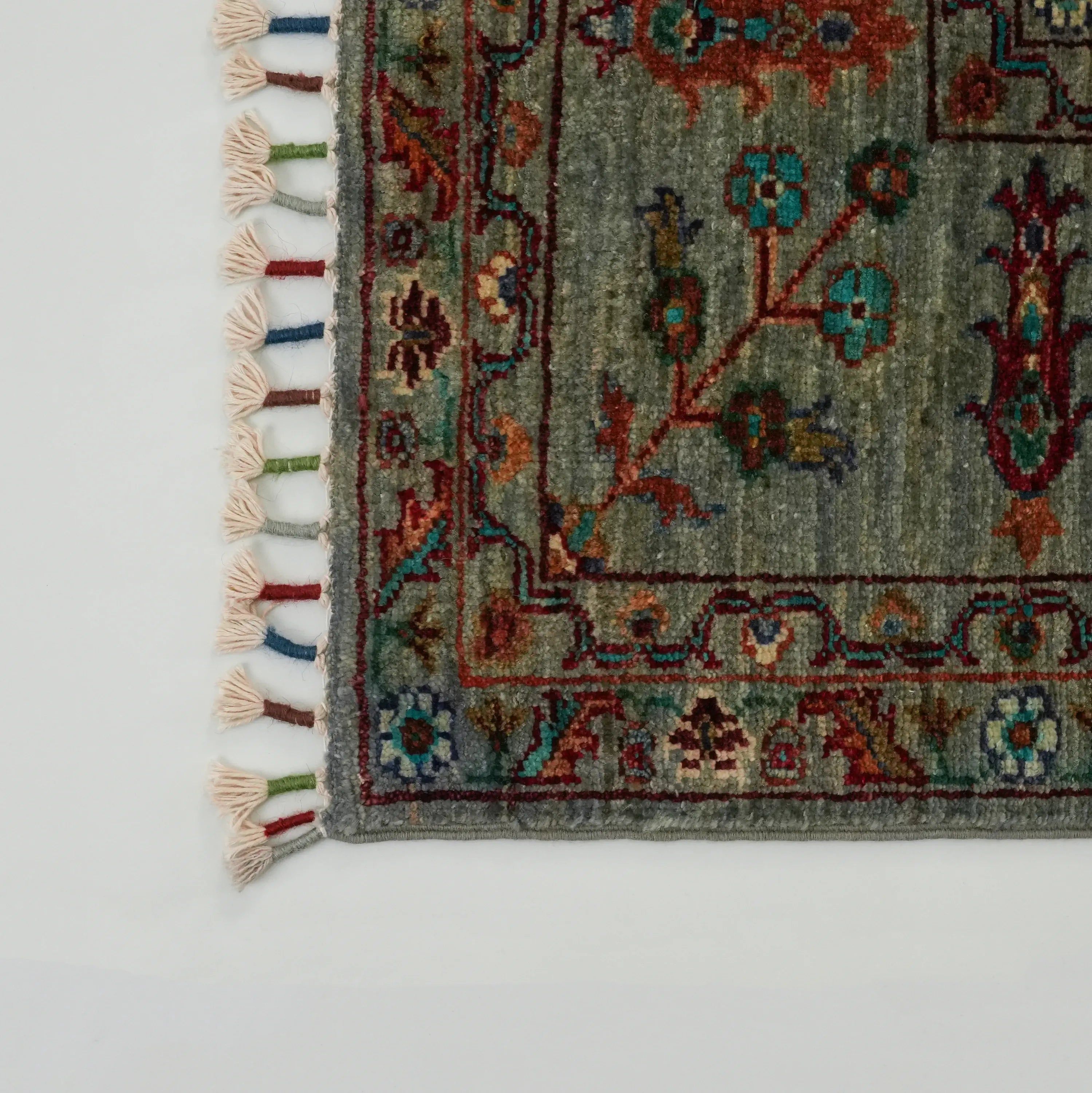 Şahzade Serisi El Dokuma Uşak Desenli Gri Yün Halı