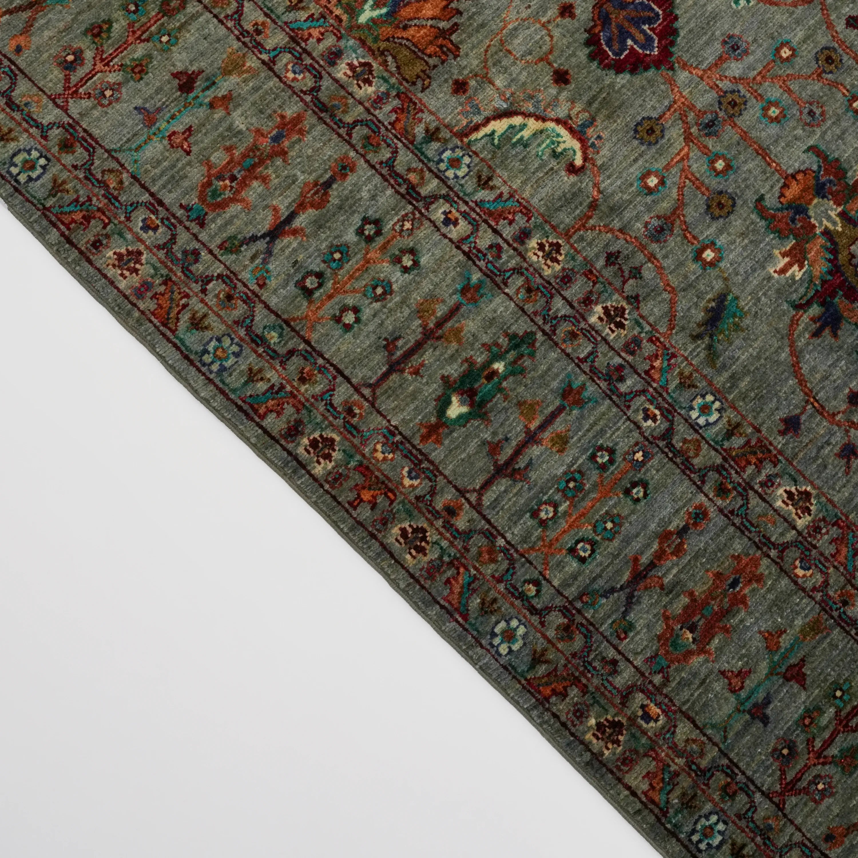 Şahzade Serisi El Dokuma Uşak Desenli Gri Yün Halı