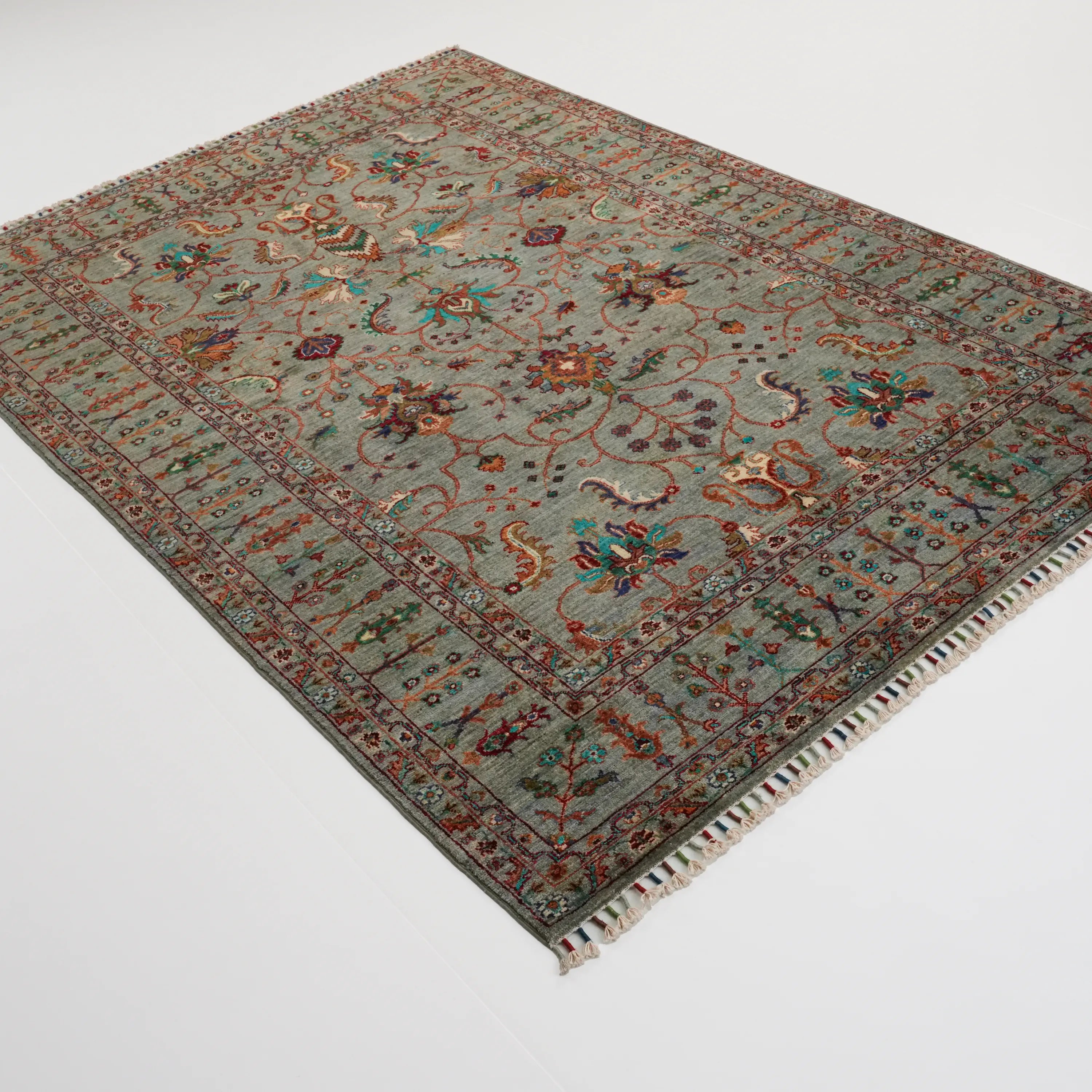 Şahzade Serisi El Dokuma Uşak Desenli Gri Yün Halı