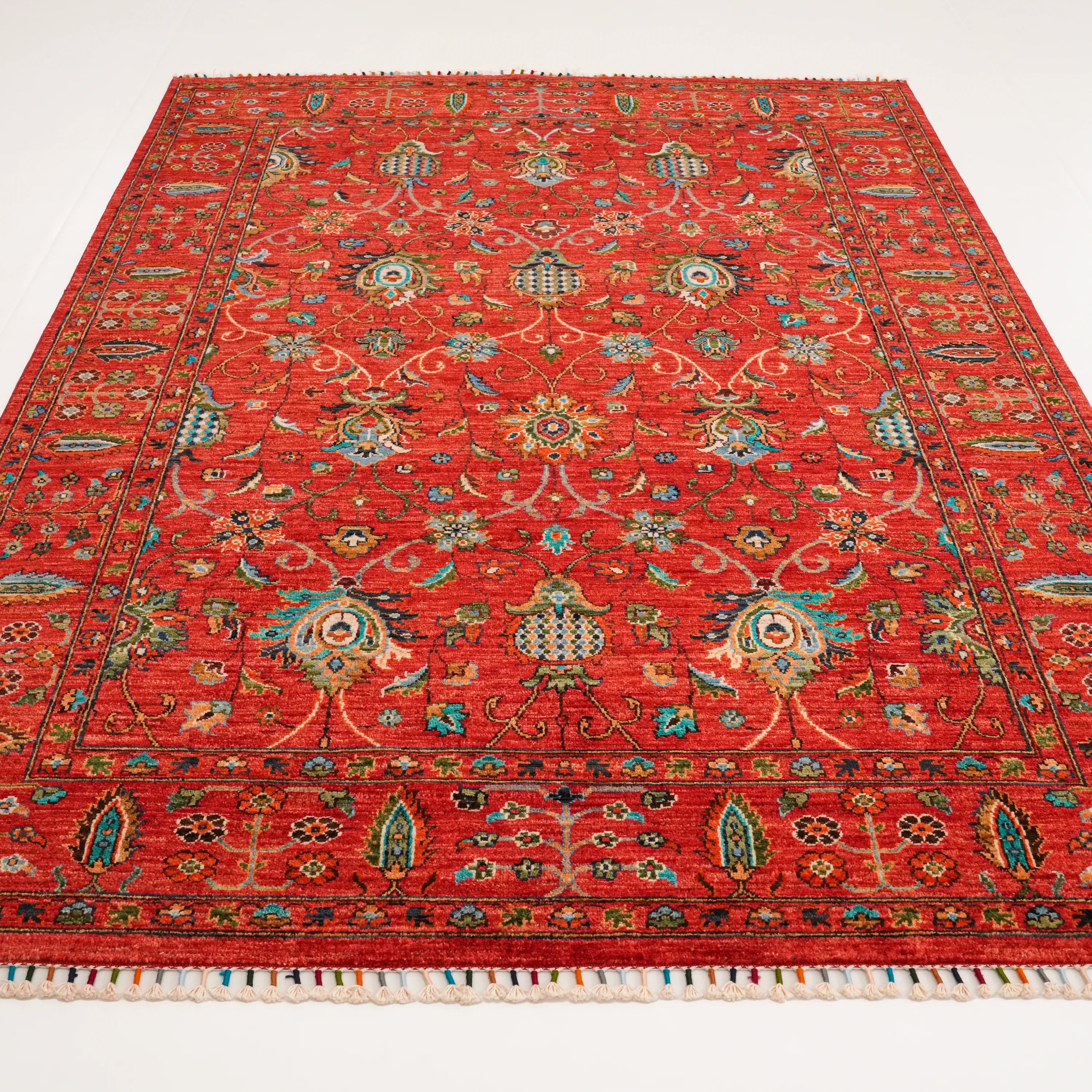 Şahzade Serisi El Dokuma Uşak Desenli Kırmızı Yün Halı