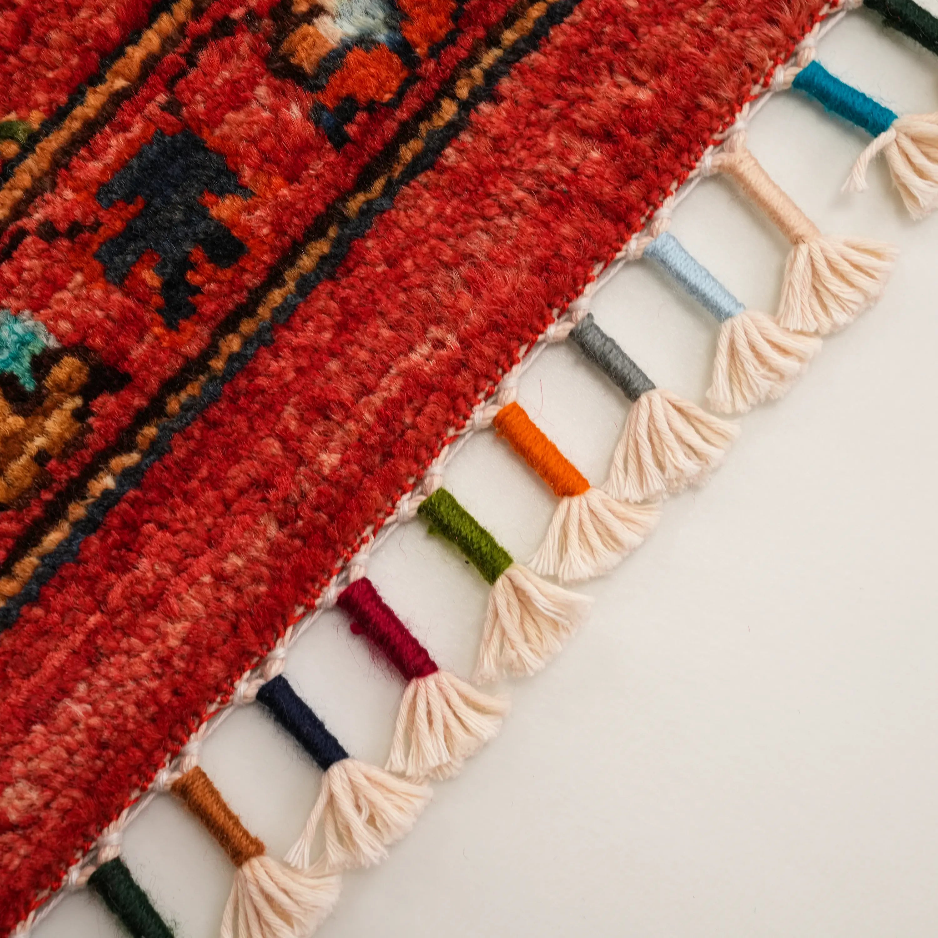 Şahzade Serisi El Dokuma Uşak Desenli Kırmızı Yün Halı