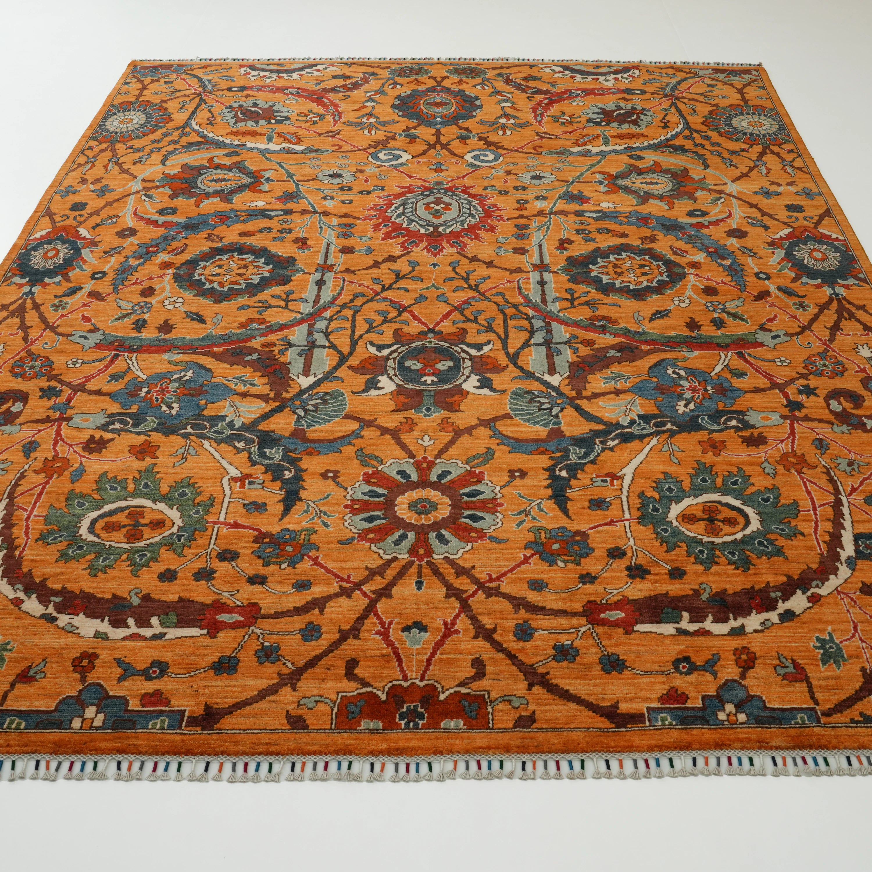 Şahzade Serisi El Dokuma Uşak Desenli Sarı Yün Halı