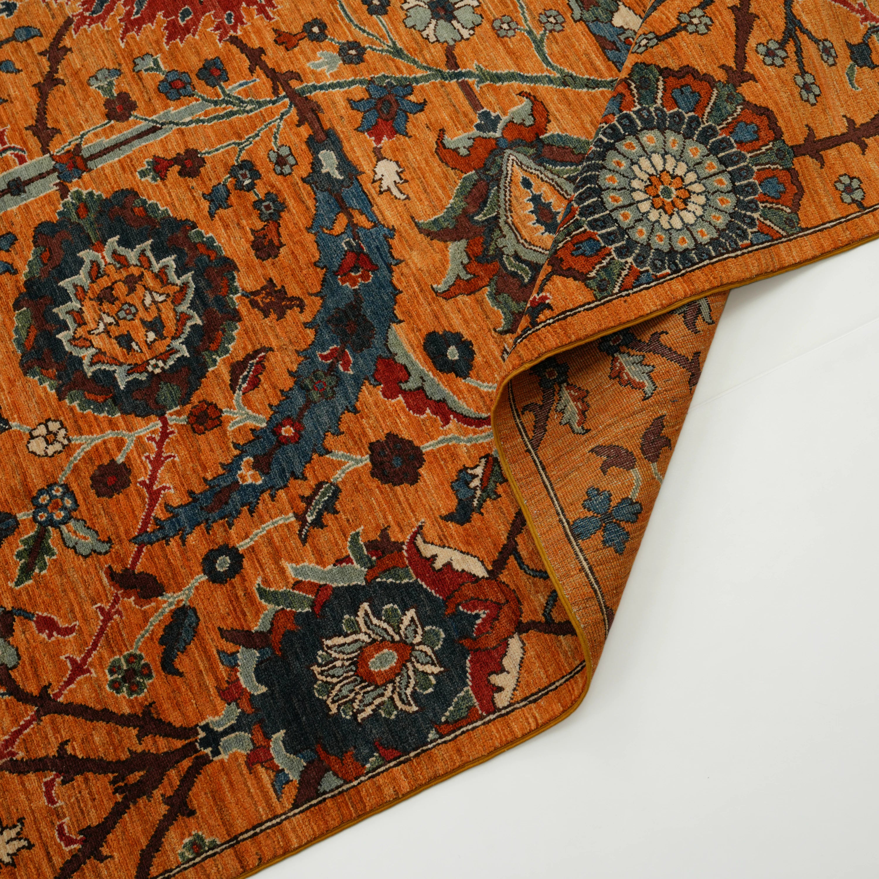 Şahzade Serisi El Dokuma Uşak Desenli Sarı Yün Halı