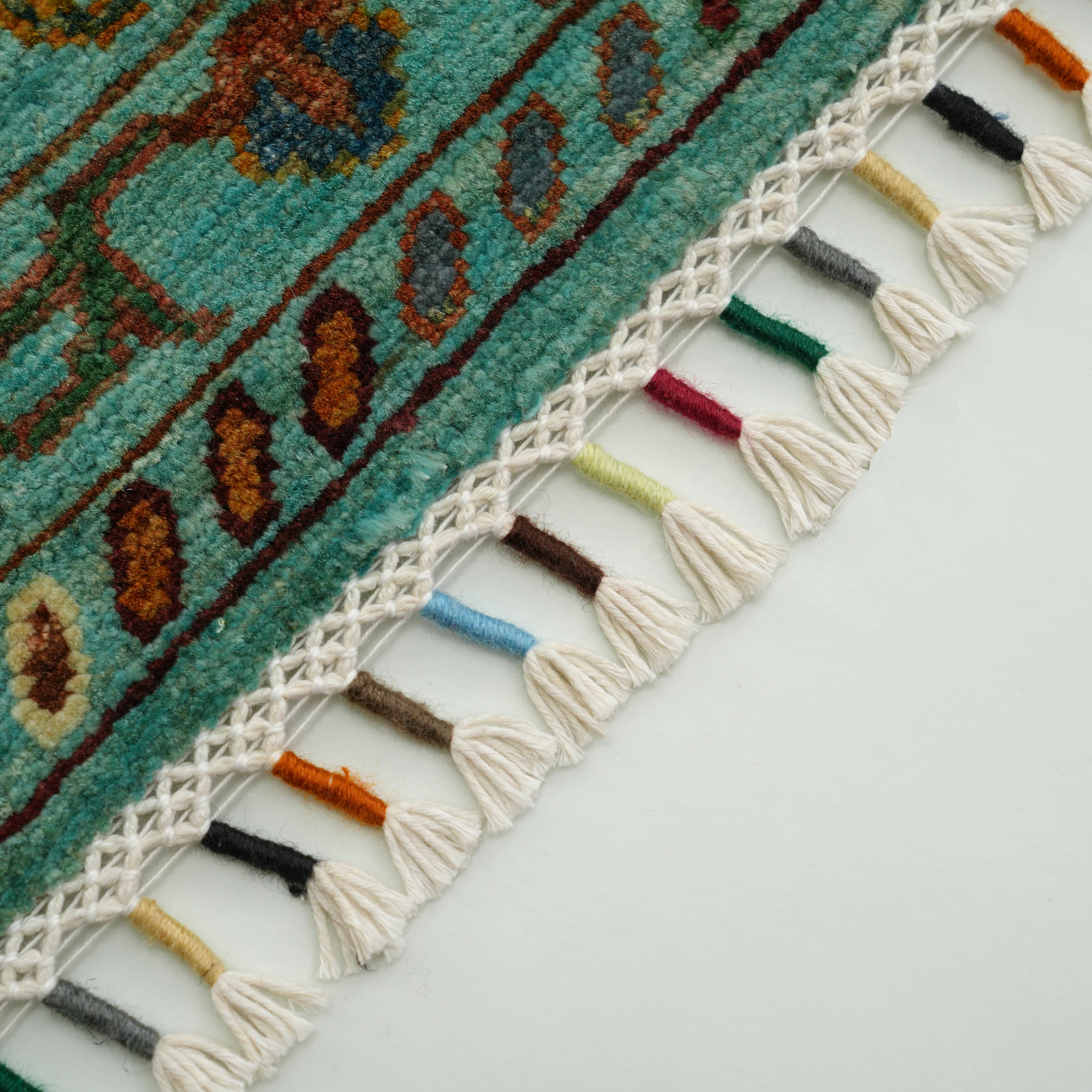 Şahzade Serisi El Dokuma Uşak Desenli Turkuaz Yün Halı