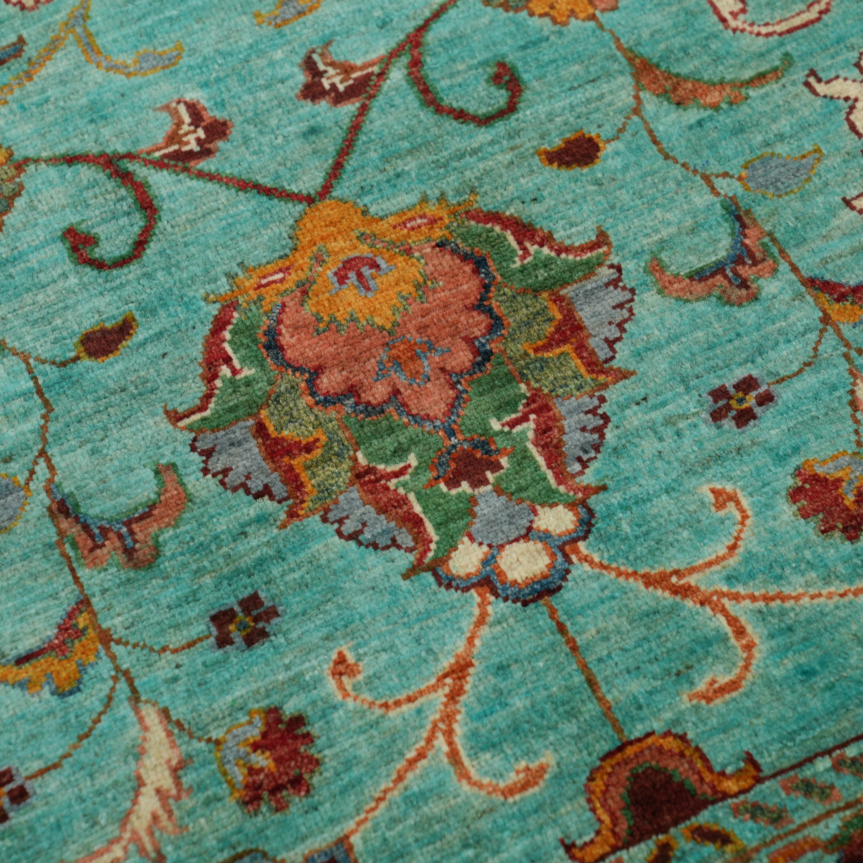 Şahzade Serisi El Dokuma Uşak Desenli Turkuaz Yün Halı