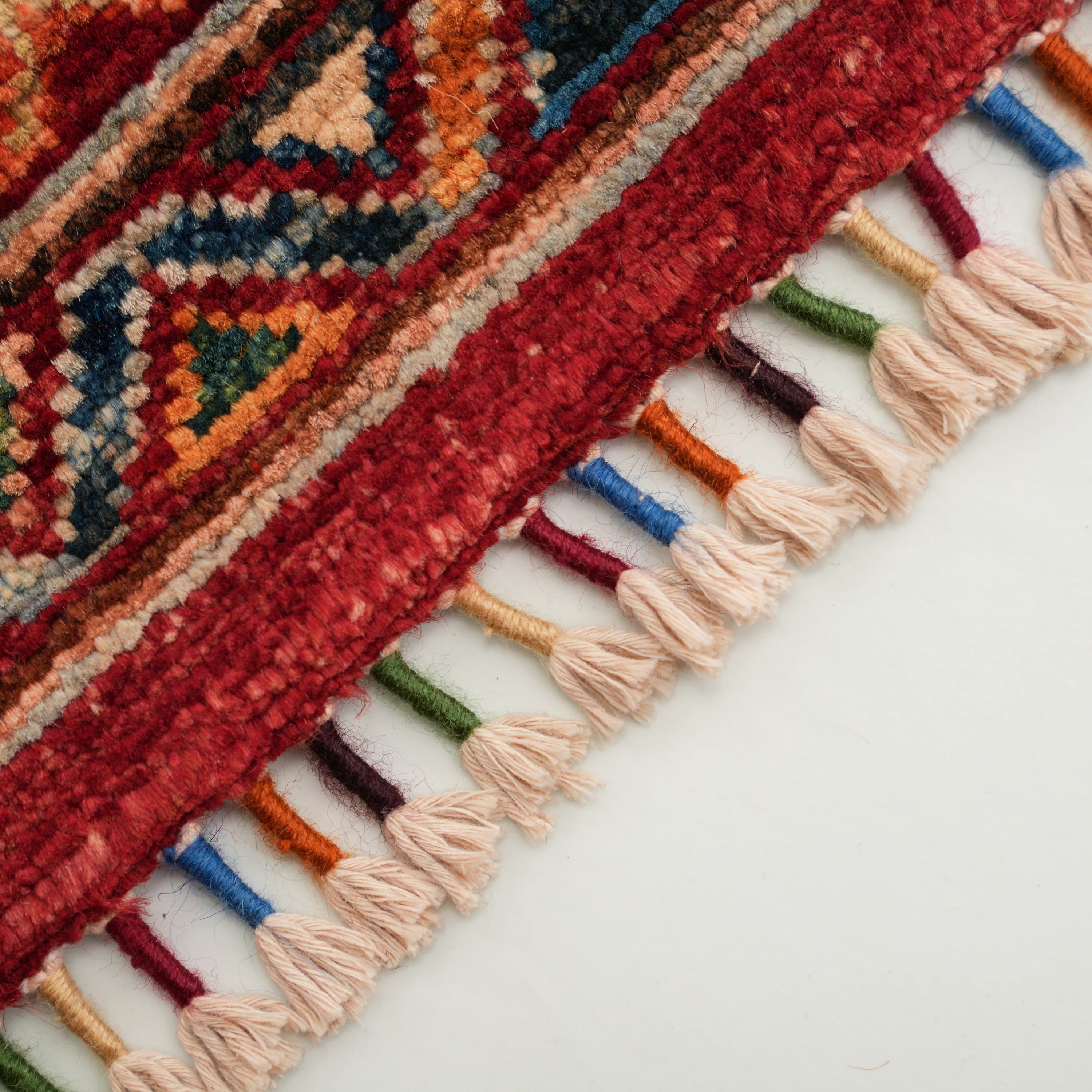 Şahzade Series Handwoven Wool Uşak Pattern Red Rug