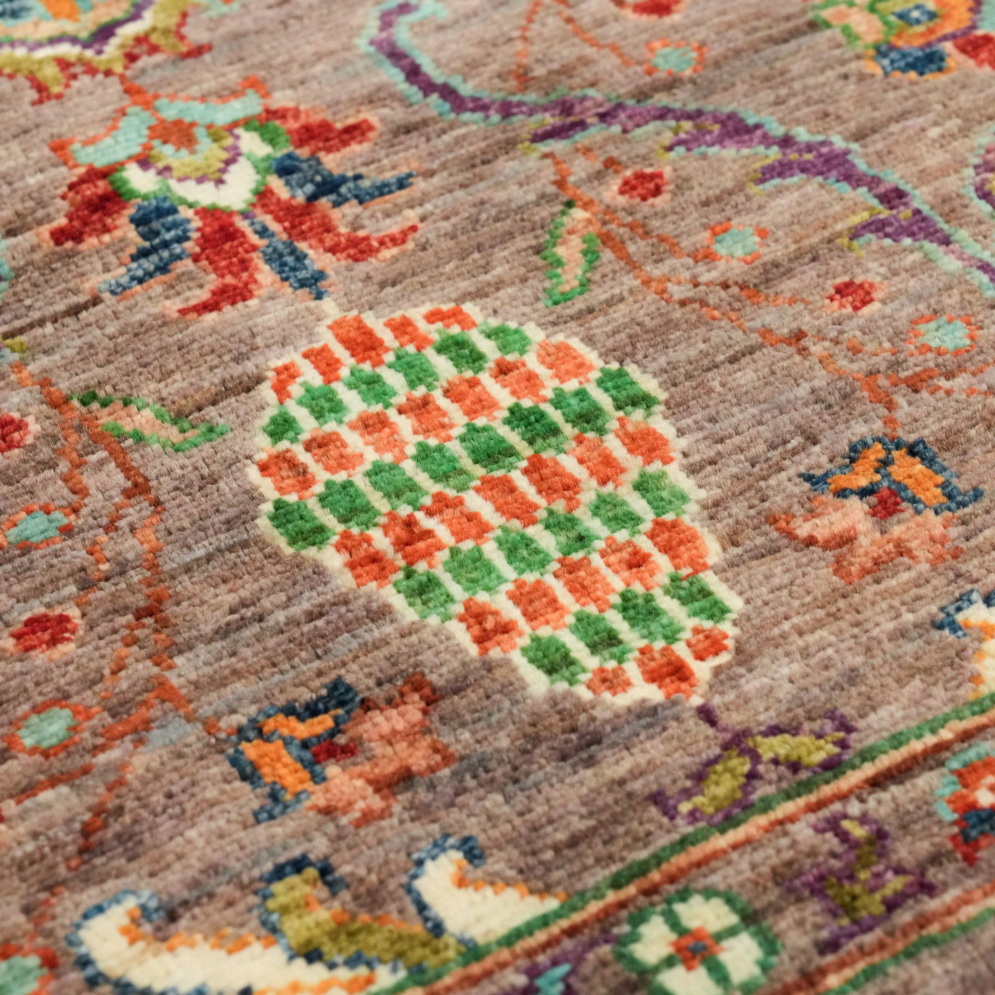 Şahzade Serisi El Dokuma Anadolu Desenli Vizon Halı