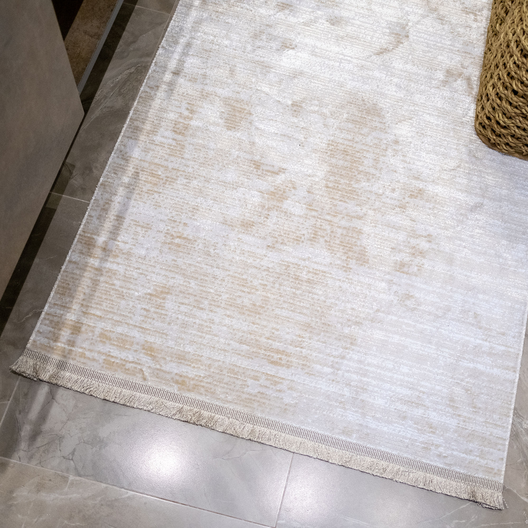 Sateen Serisi Sade Desenli Makine Dokuma Halı