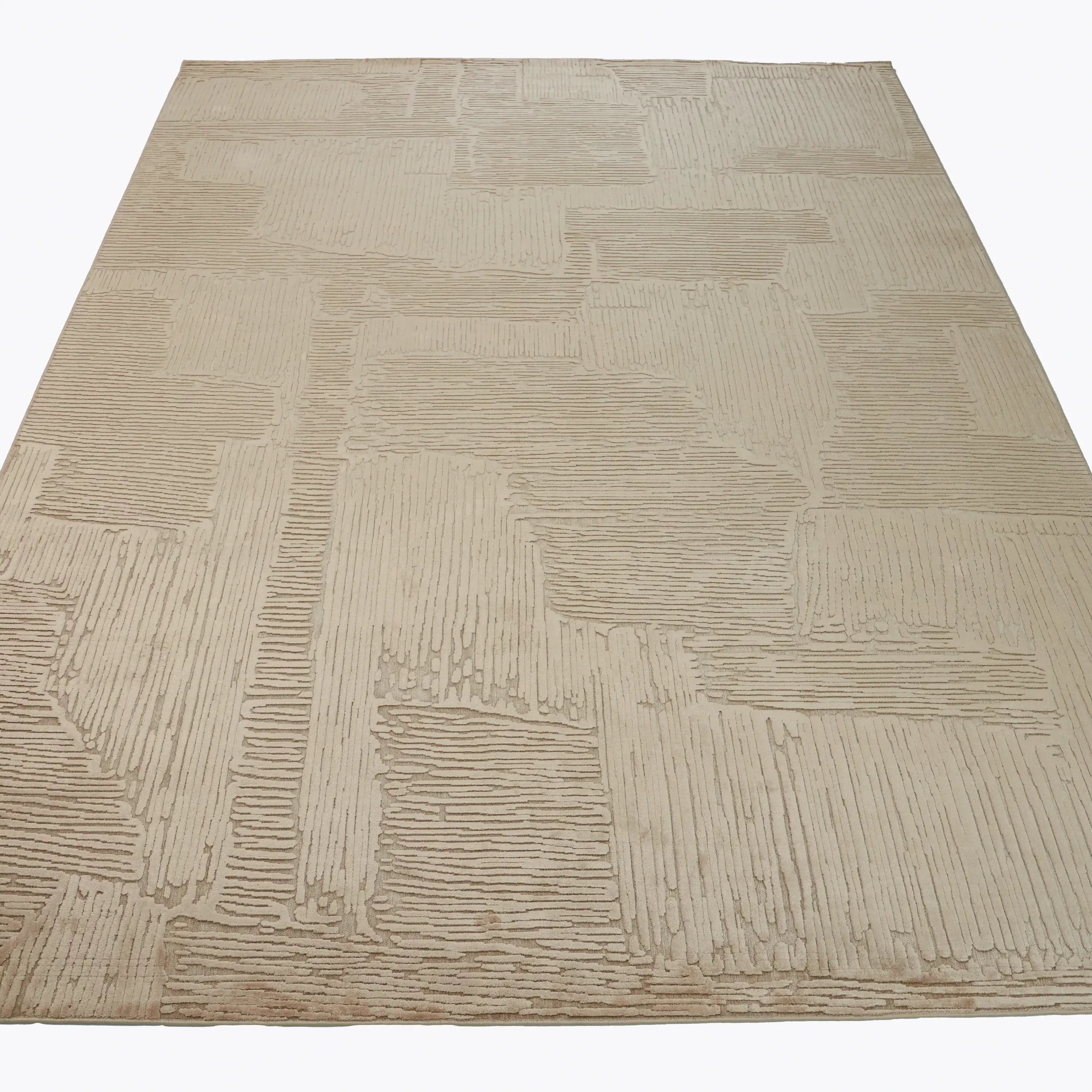 Soyut Desenli Bej Viskon Halı