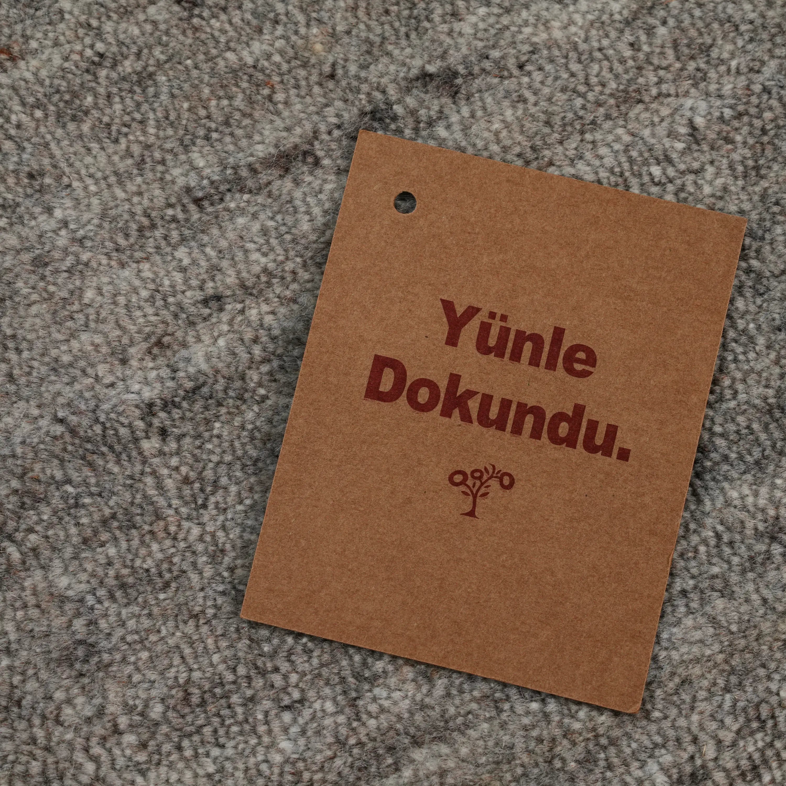 Soyut Desenli Gri Tezgah Dokuma Halı