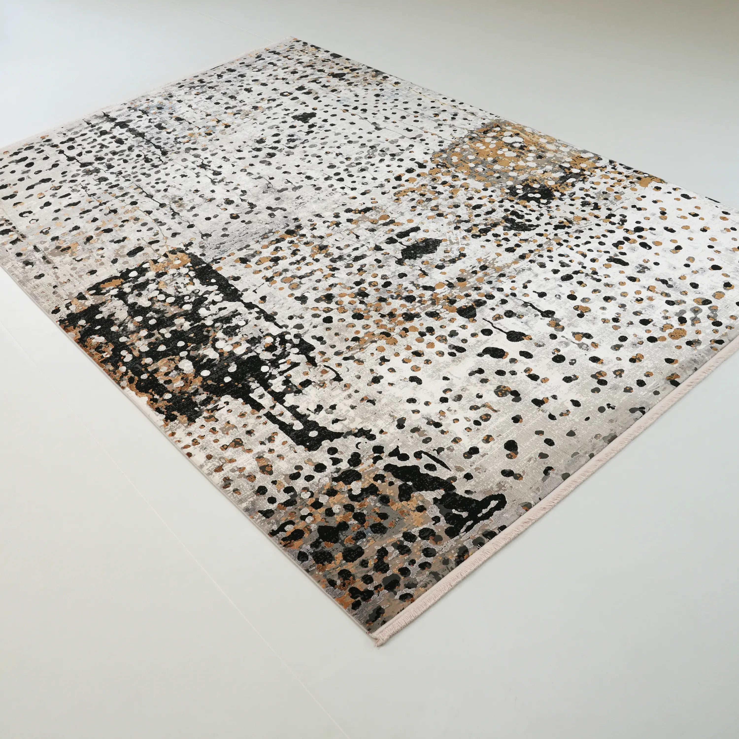 Soyut Desenli Gri Viskon Halı