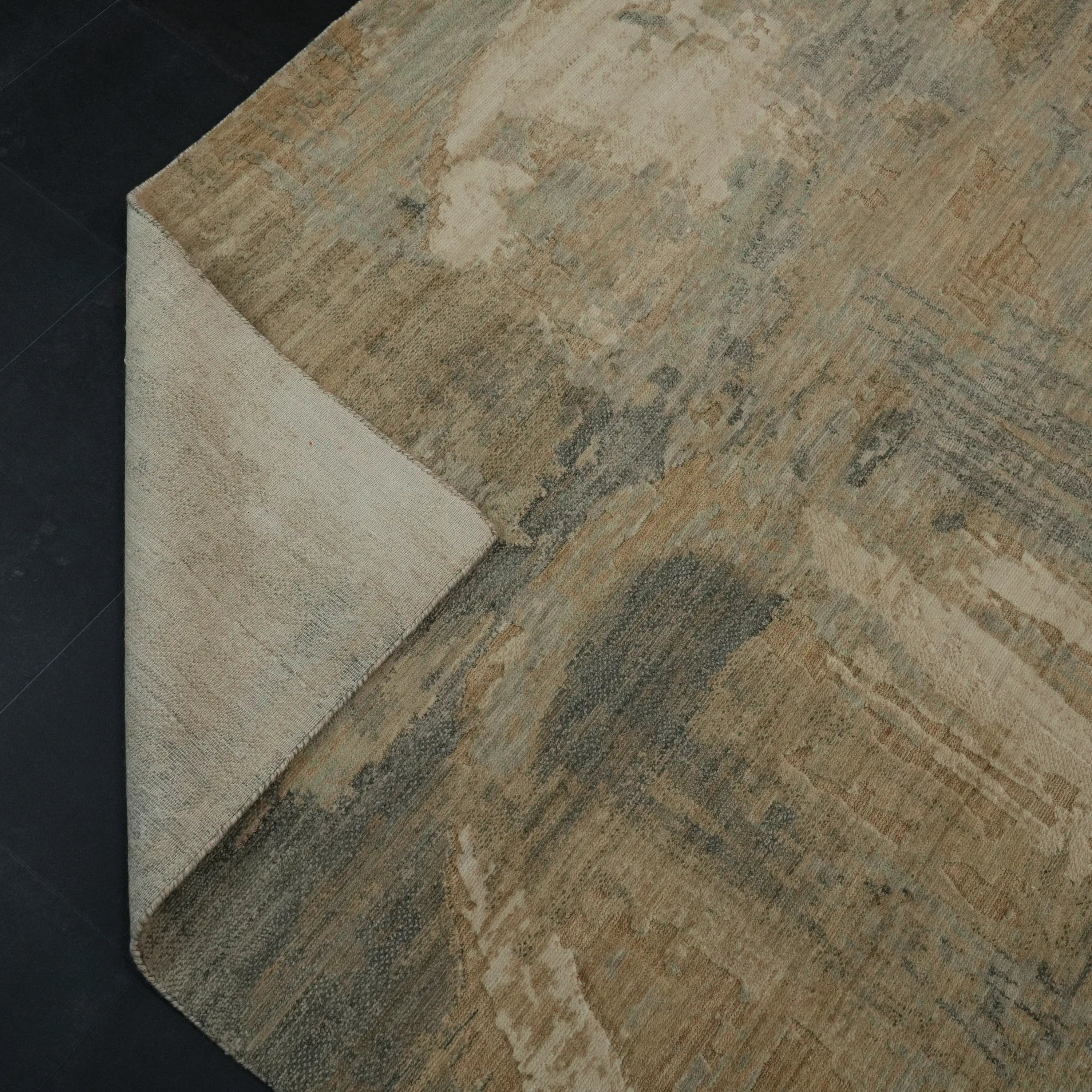 Soyut Desenli Krem Yün Modern Tezgah Dokuma Halı