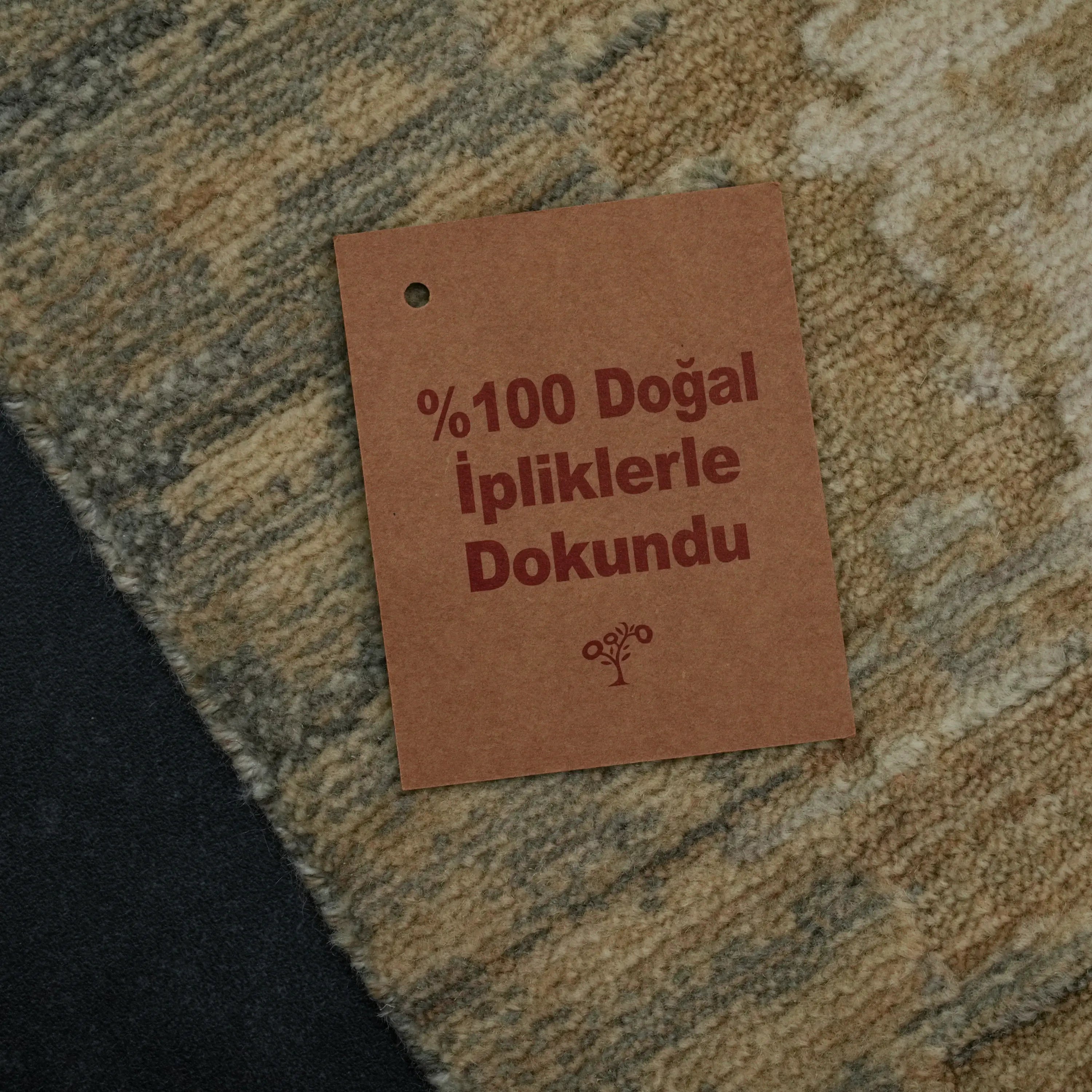 Soyut Desenli Krem Yün Modern Tezgah Dokuma Halı