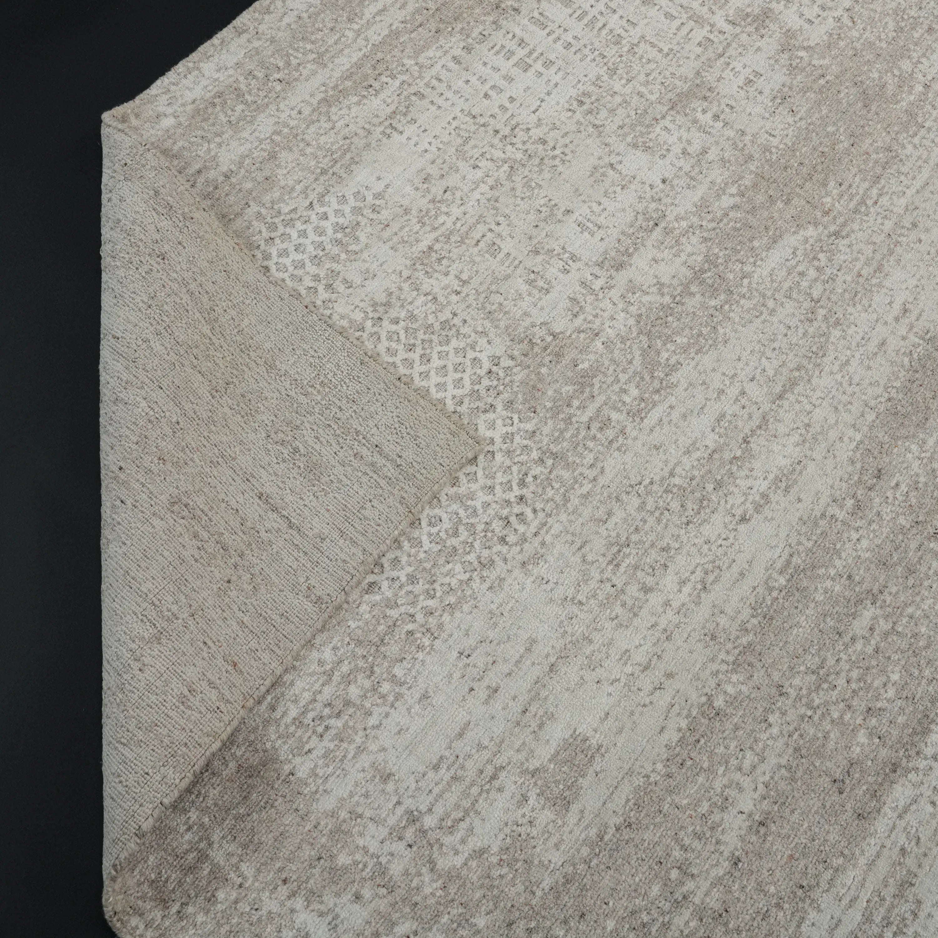 Abstract Patterned Cream Wool/Viscose Loom-Woven Rug