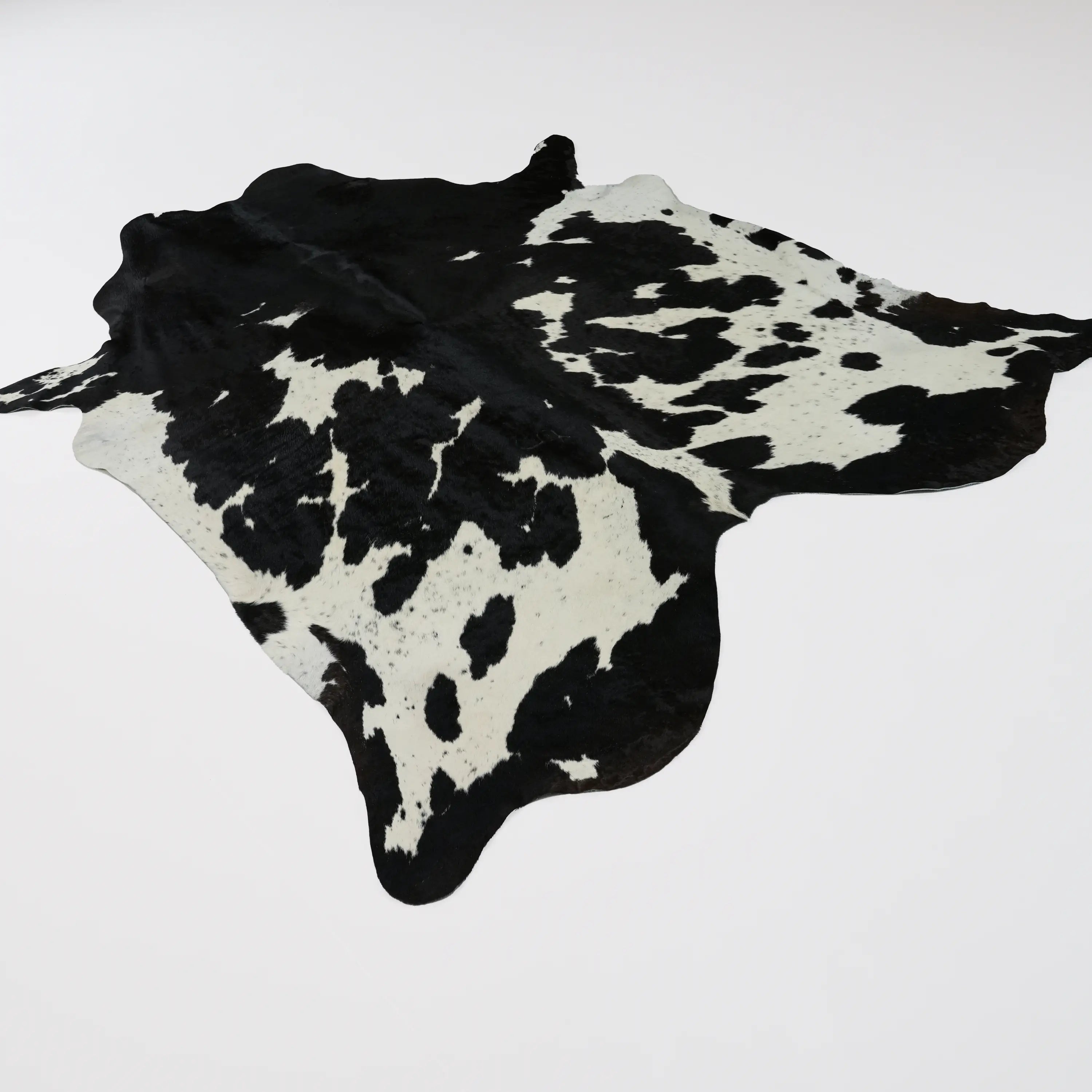 Abstract Patterned Black Modern Leather Rug