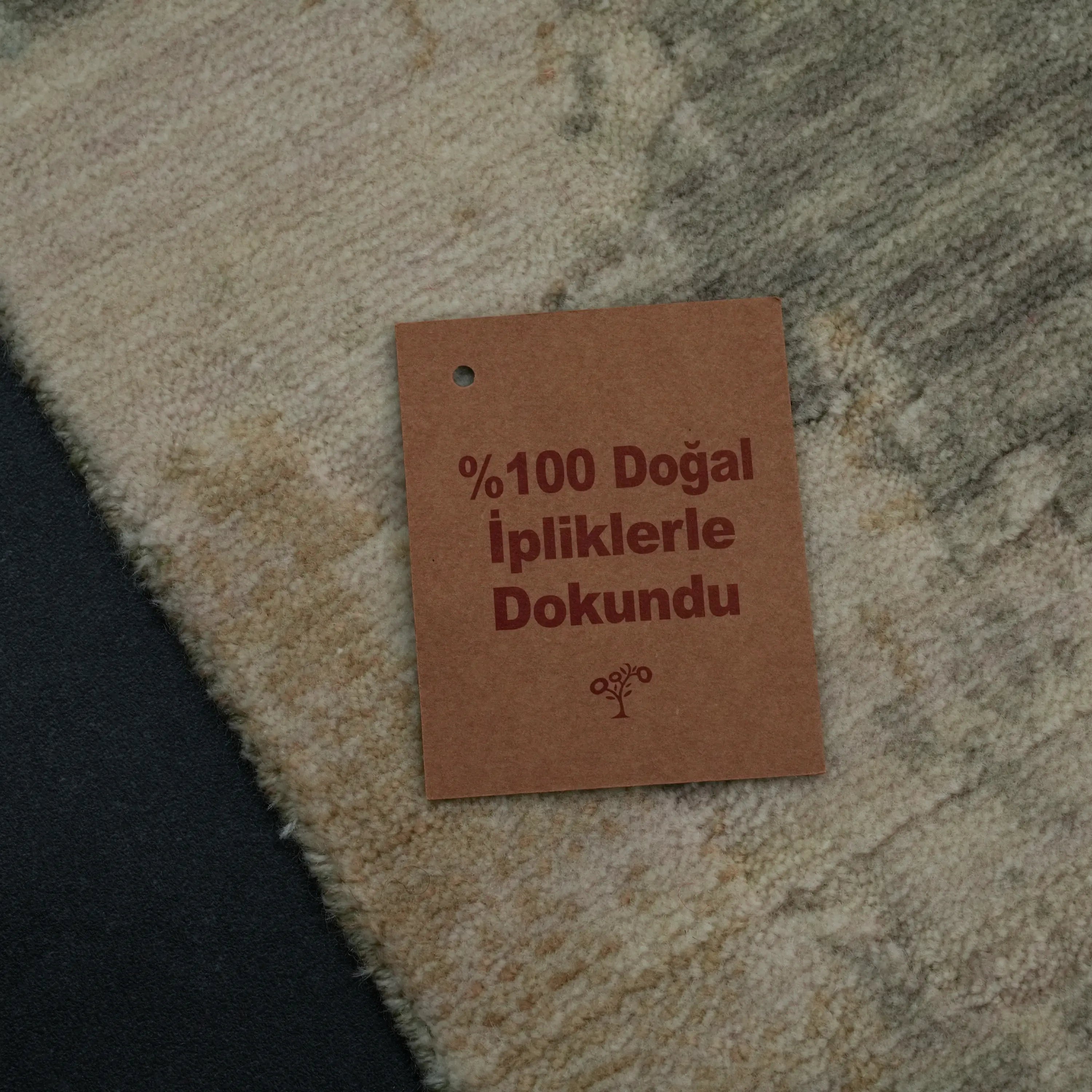 Soyut Desenli Yün Krem Modern Tezgah Dokuma Halı