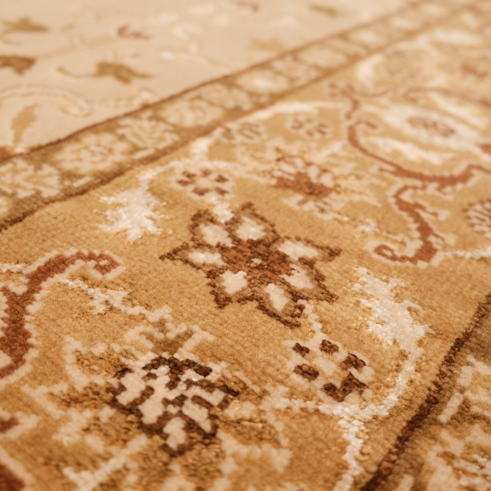 Sultan Series Floral Design Hand Woven Carpet